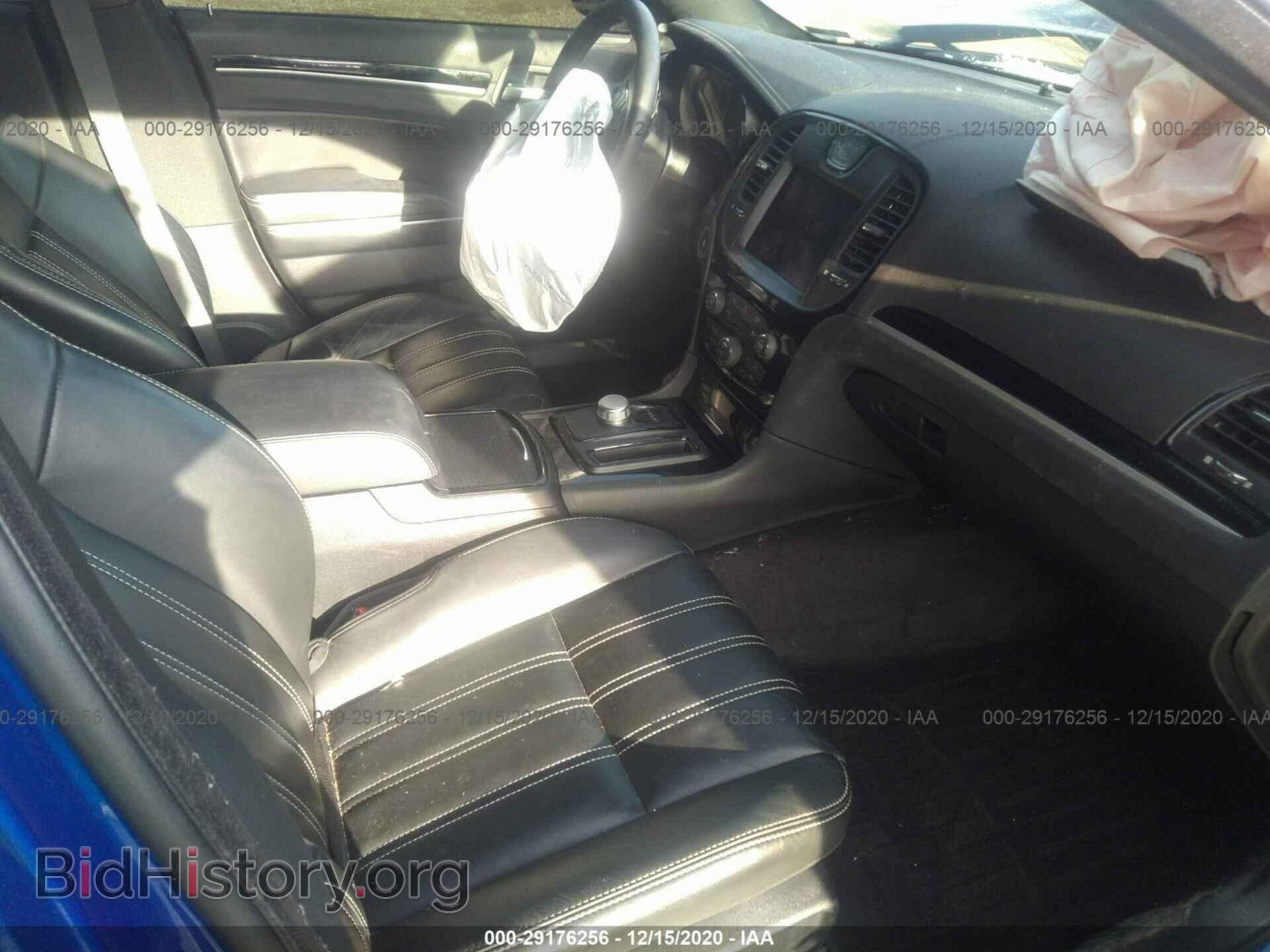 2019 CHRYSLER 300 - VIN: 2C3CCABG5KH517320 - Фото 5