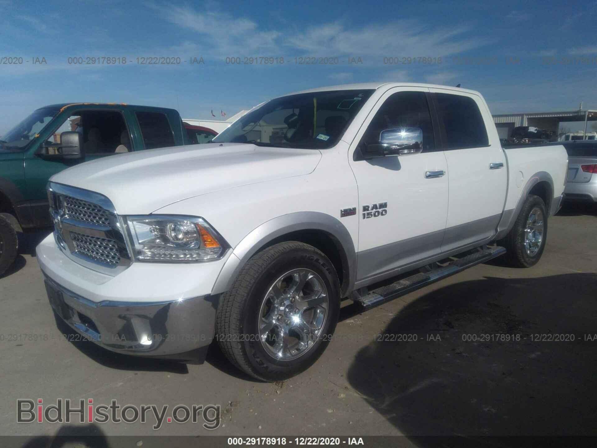 2017 RAM 1500 - VIN: 1C6RR6NT1HS615666 - Фото 2