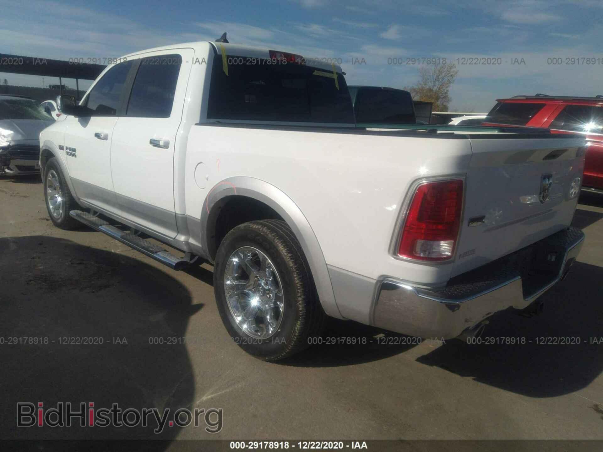 2017 RAM 1500 - VIN: 1C6RR6NT1HS615666 - Фото 3