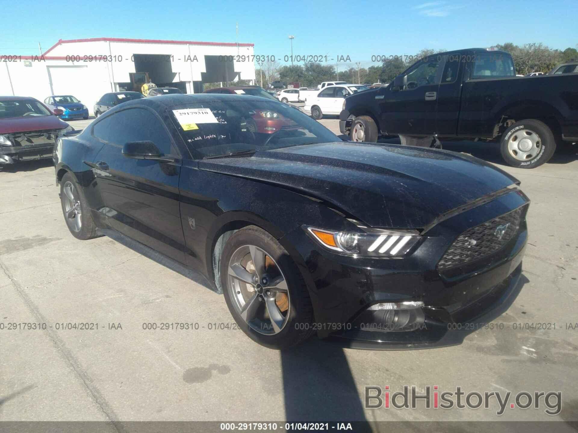 Photo 1FA6P8AM9G5215160 - FORD MUSTANG 2016