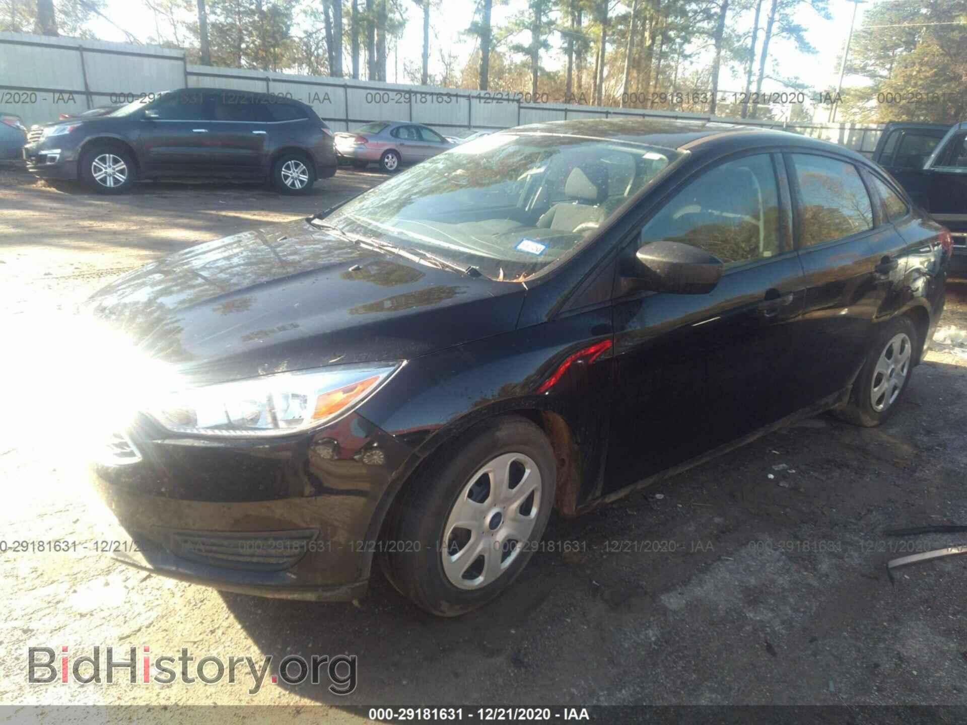 2017 FORD FOCUS - VIN: 1FADP3E2XHL299182 - Фото 2