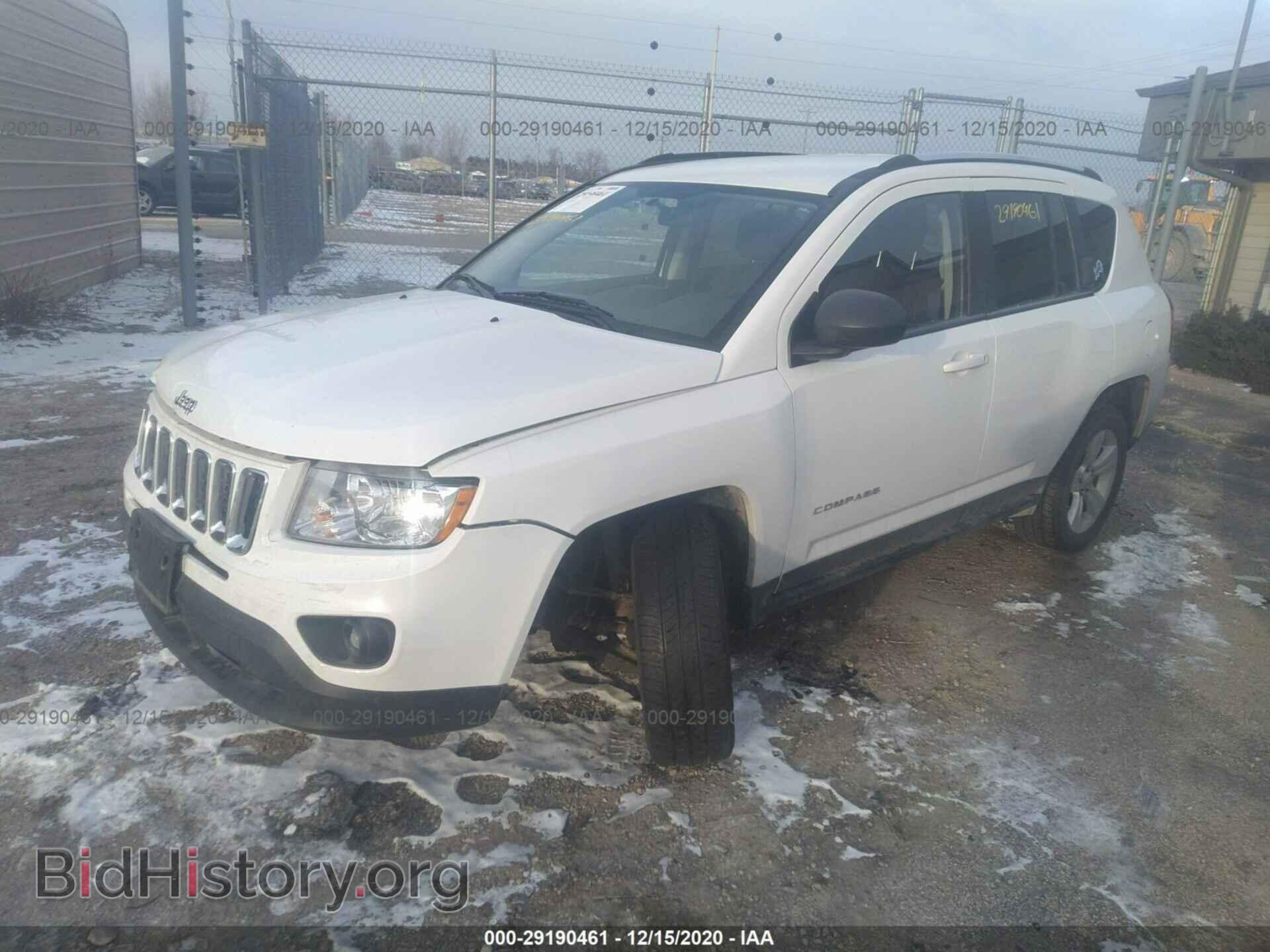 2011 JEEP COMPASS - VIN: 1J4NF1FB0BD159142 - Фото 2