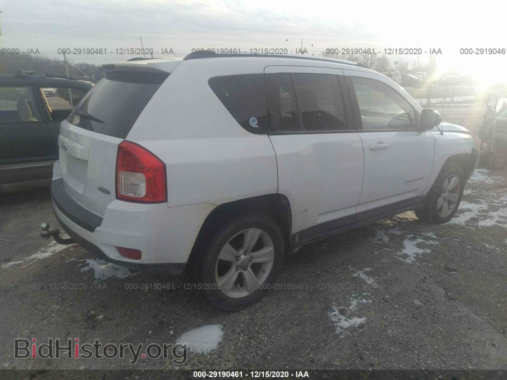 2011 JEEP COMPASS - VIN: 1J4NF1FB0BD159142 - Фото 4