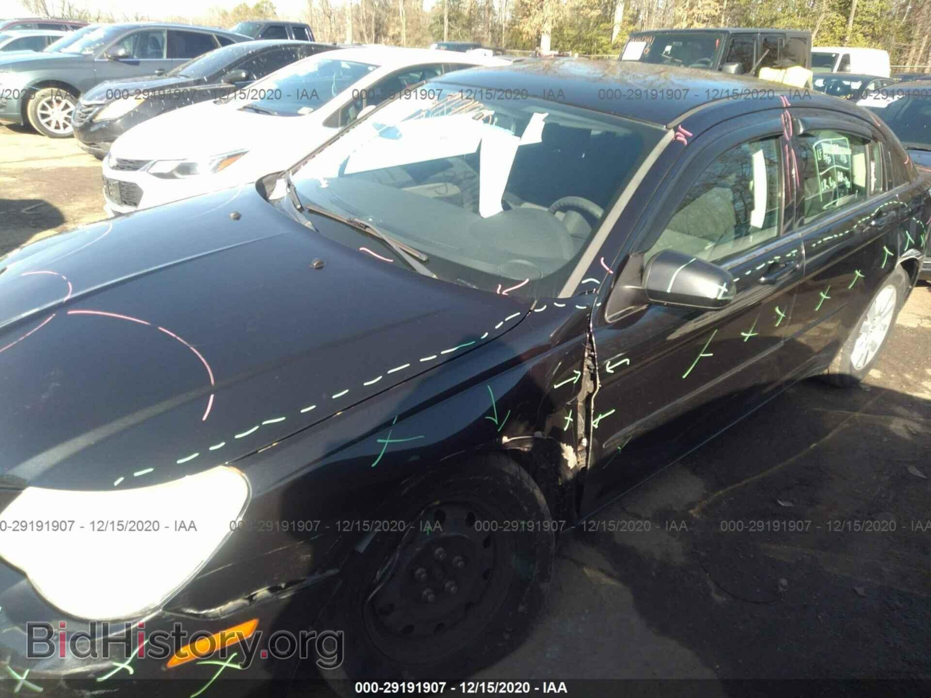 2010 CHRYSLER SEBRING - VIN: 1C3CC4FB6AN162082 - Фото 2