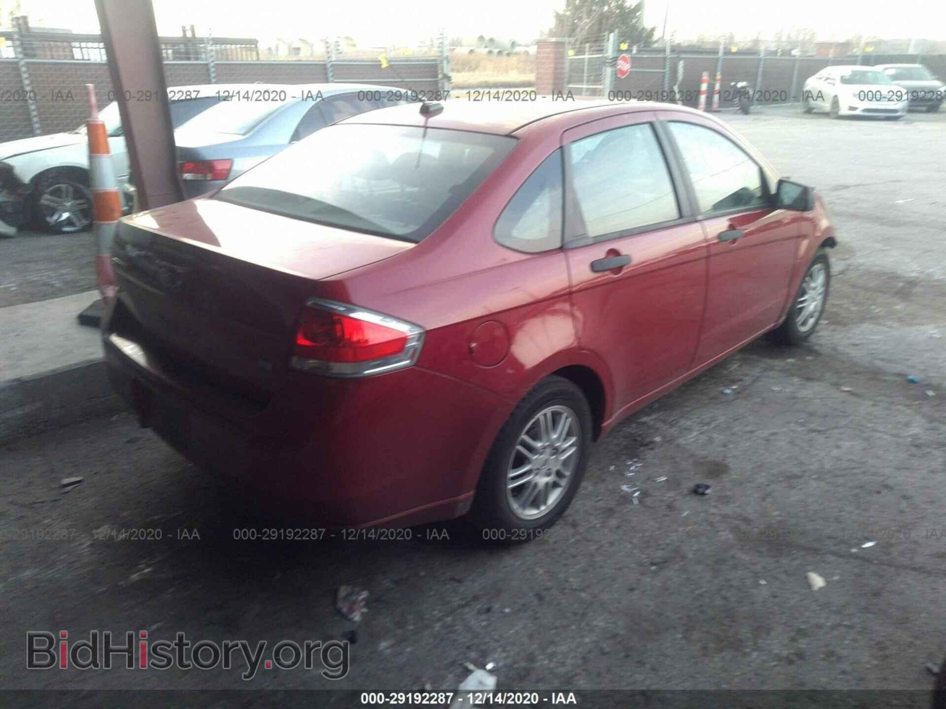 2011 FORD FOCUS - VIN: 1FAHP3FN0BW148643 - Photo 4
