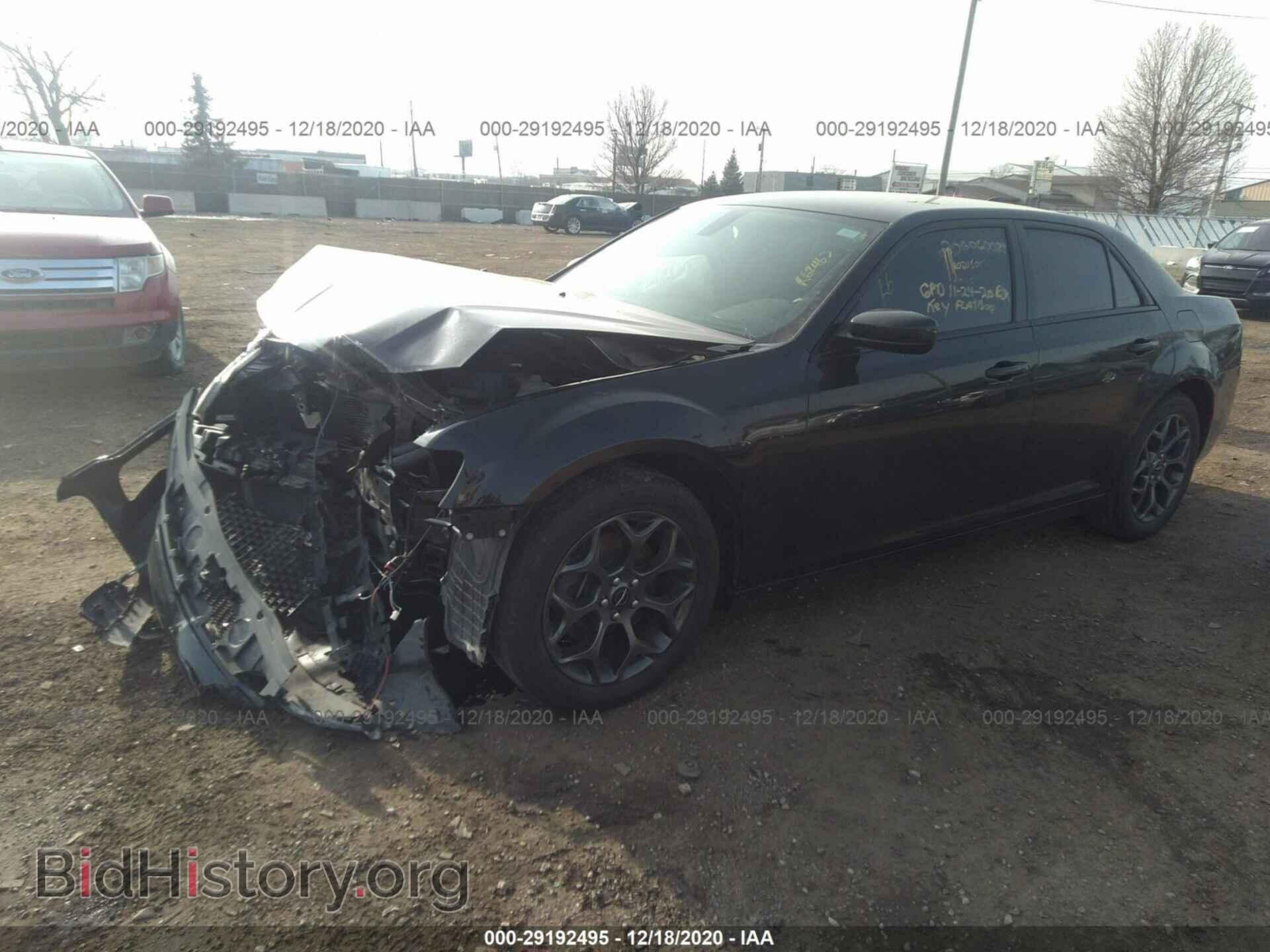 2017 CHRYSLER 300 - VIN: 2C3CCAGG0HH635597 - Фото 2