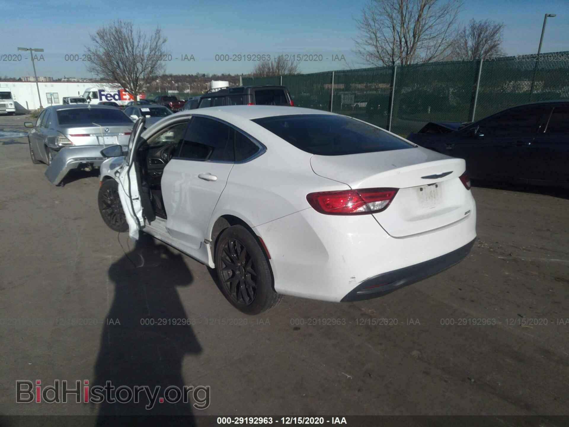 2016 CHRYSLER 200 - VIN: 1C3CCCFB5GN194816 - Фото 3