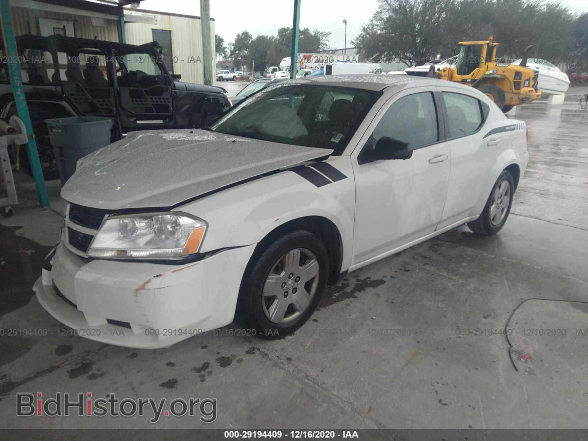 2010 DODGE AVENGER - VIN: 1B3CC4FB4AN116702 - Photo 2