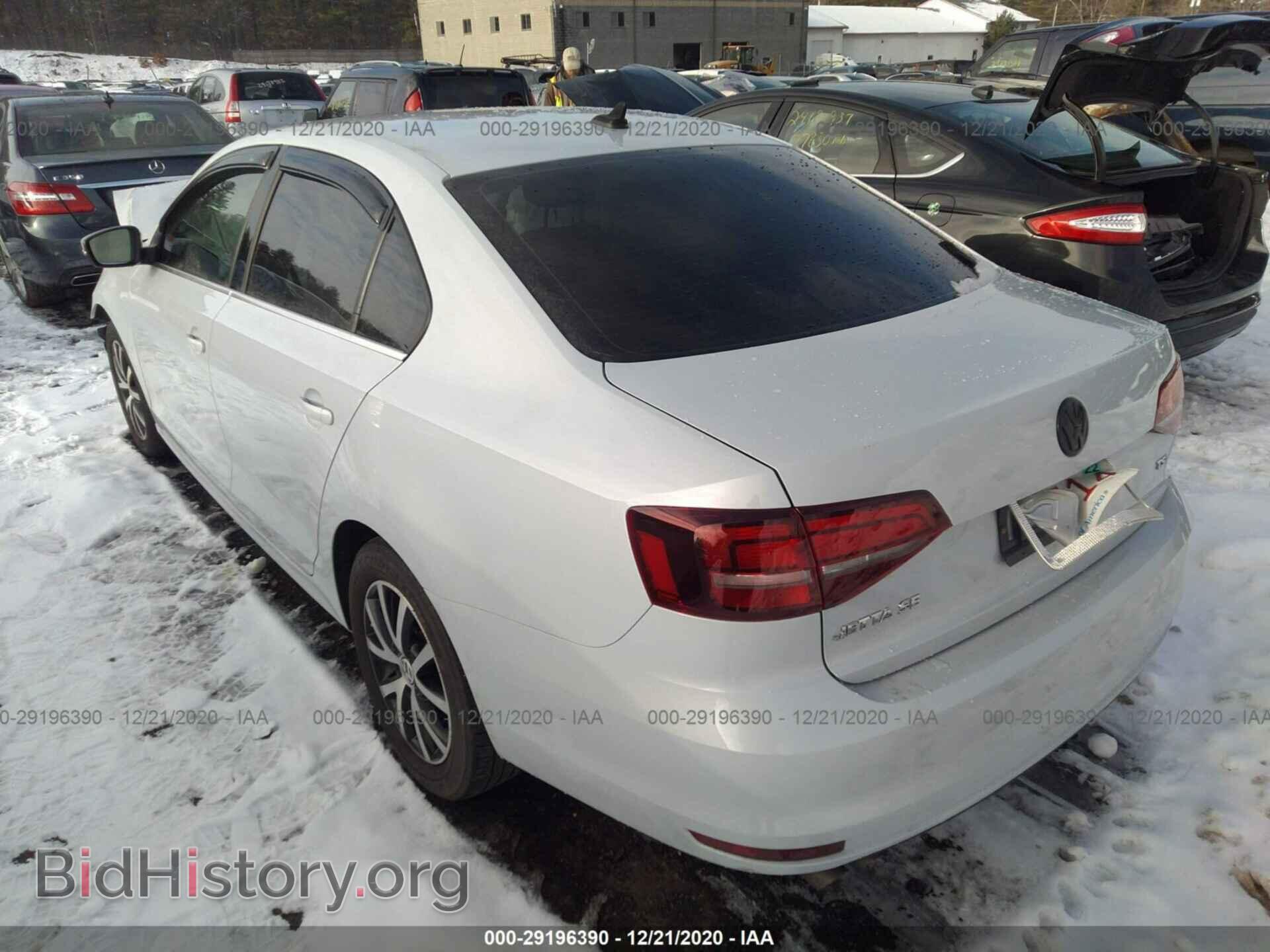 2017 VOLKSWAGEN JETTA - VIN: 3VWDB7AJ2HM384056 - Фото 3