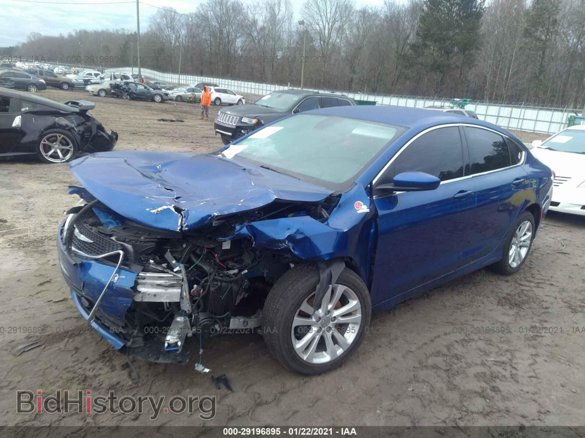 2016 CHRYSLER 200 - VIN: 1C3CCCAB9GN154522 - Фото 2