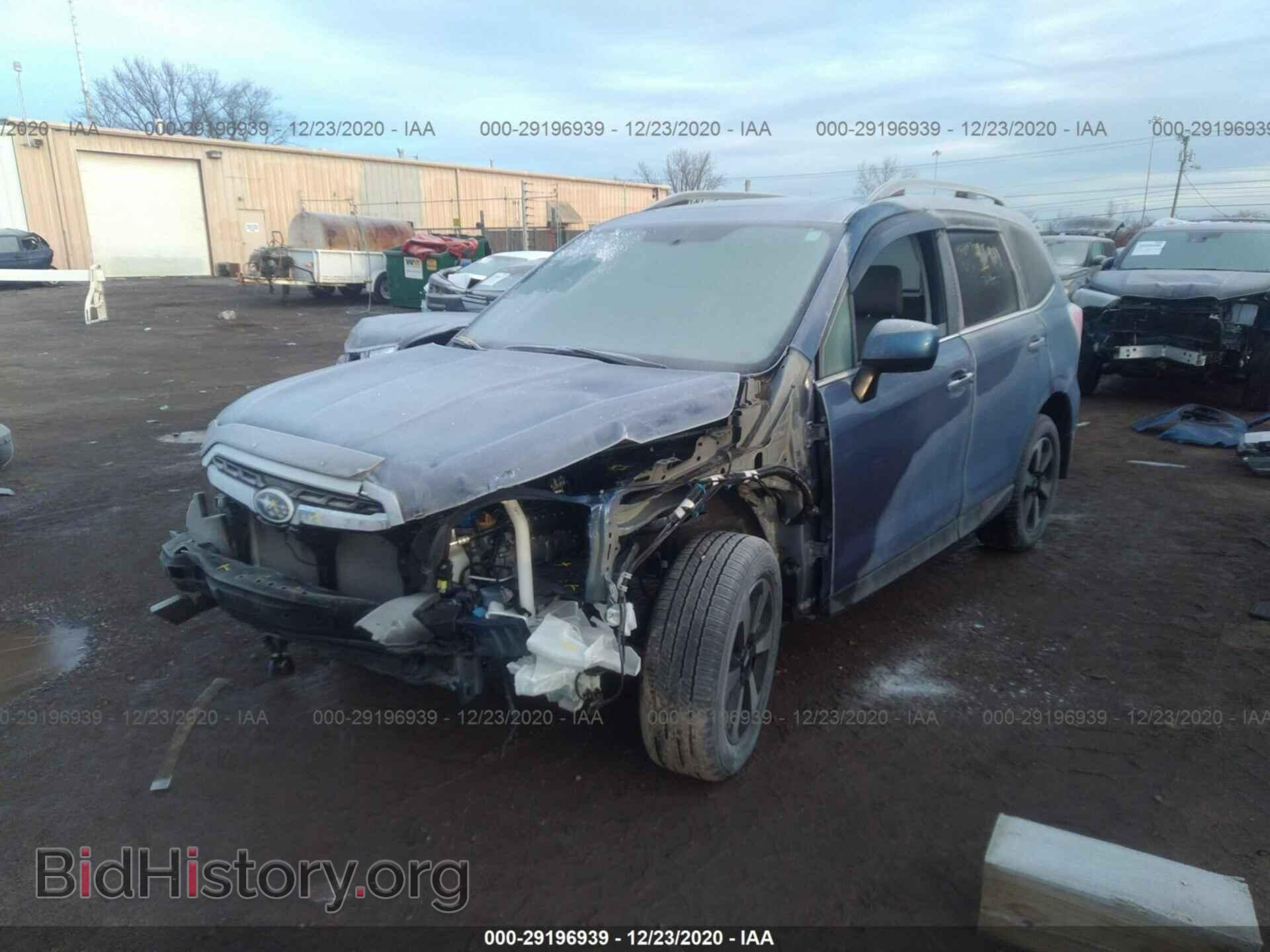 2017 SUBARU FORESTER - VIN: JF2SJAJC0HH547403 - Фото 2
