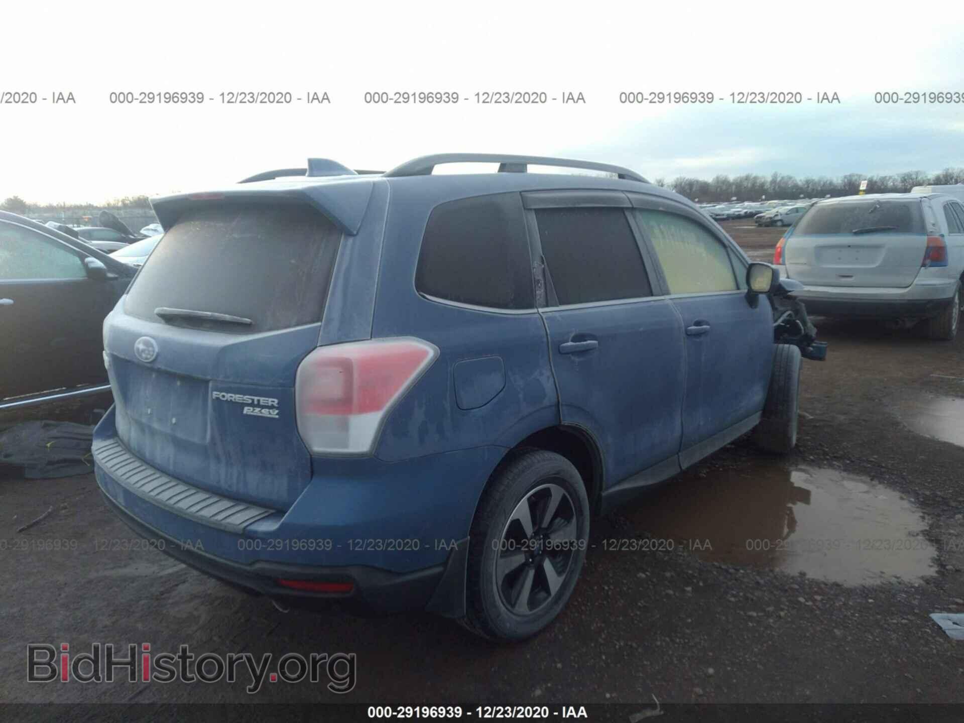 2017 SUBARU FORESTER - VIN: JF2SJAJC0HH547403 - Фото 4