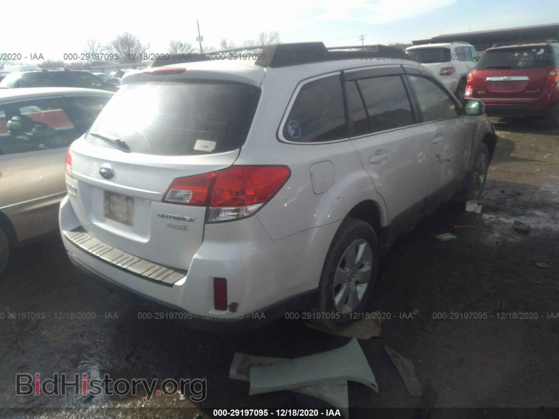 2011 SUBARU OUTBACK - VIN: 4S4BRBCC1B3444551 - Фото 4