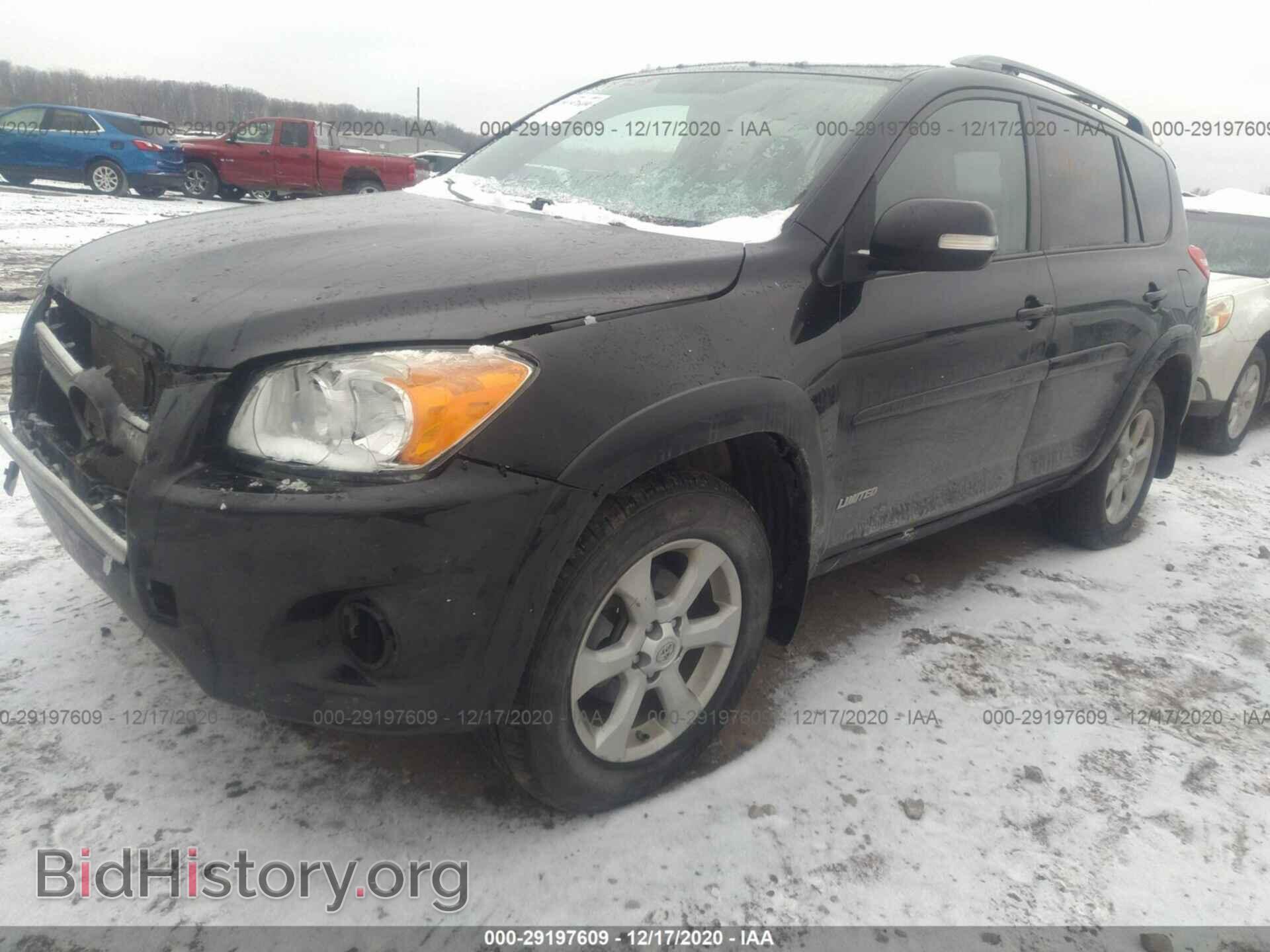 2011 TOYOTA RAV4 - VIN: 2T3DK4DV3BW063228 - Фото 2