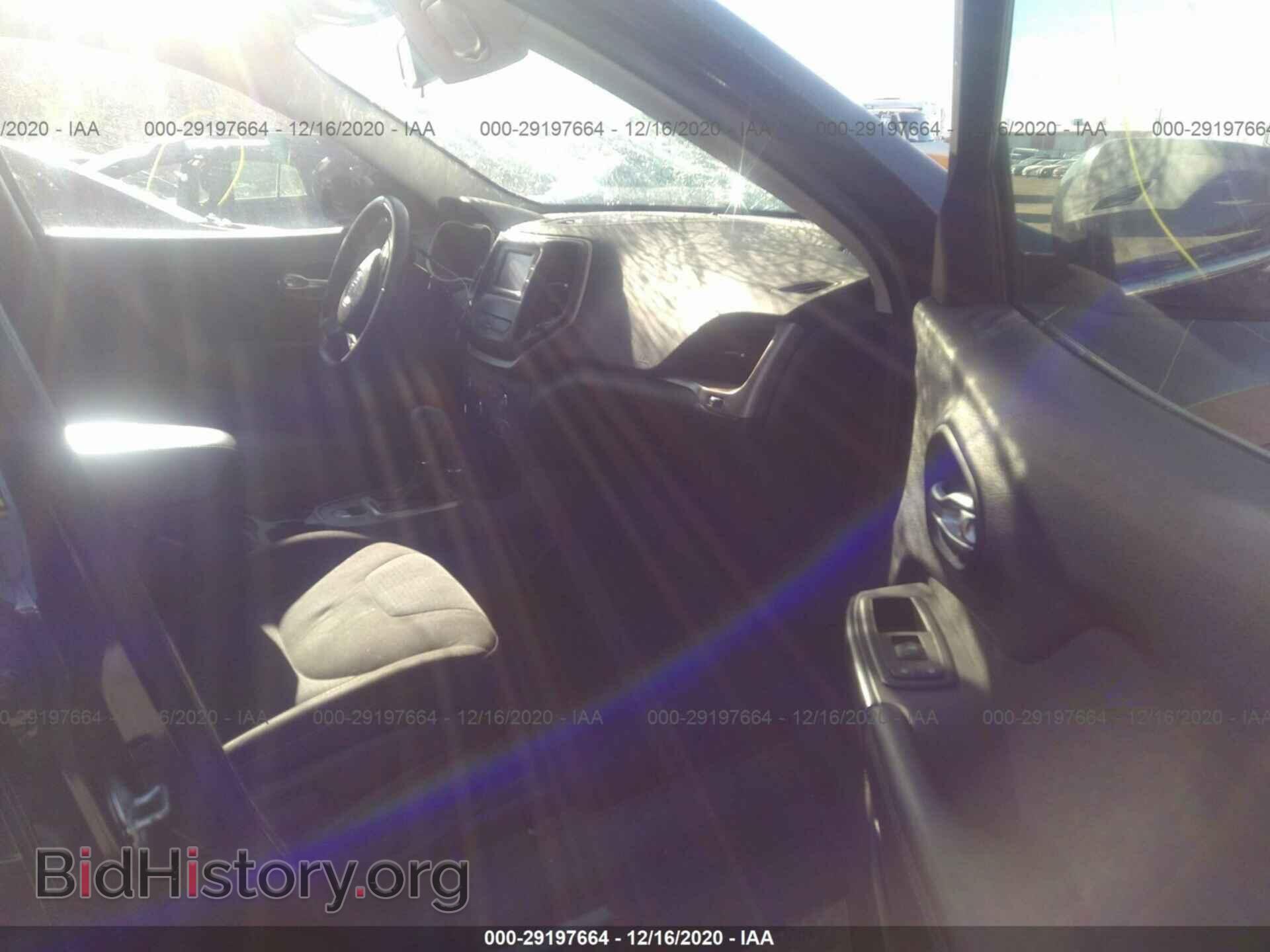 2016 JEEP CHEROKEE - VIN: 1C4PJMCB9GW147778 - Photo 5