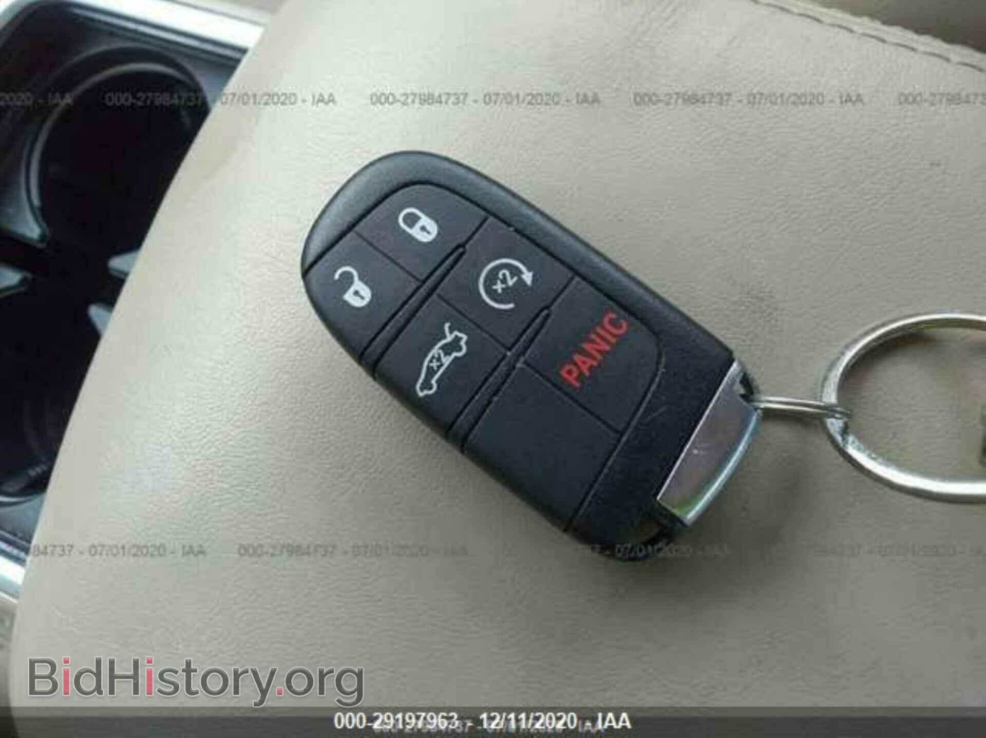 2014 CHRYSLER 300 - VIN: 2C3CCARG7EH323172 - Фото 11