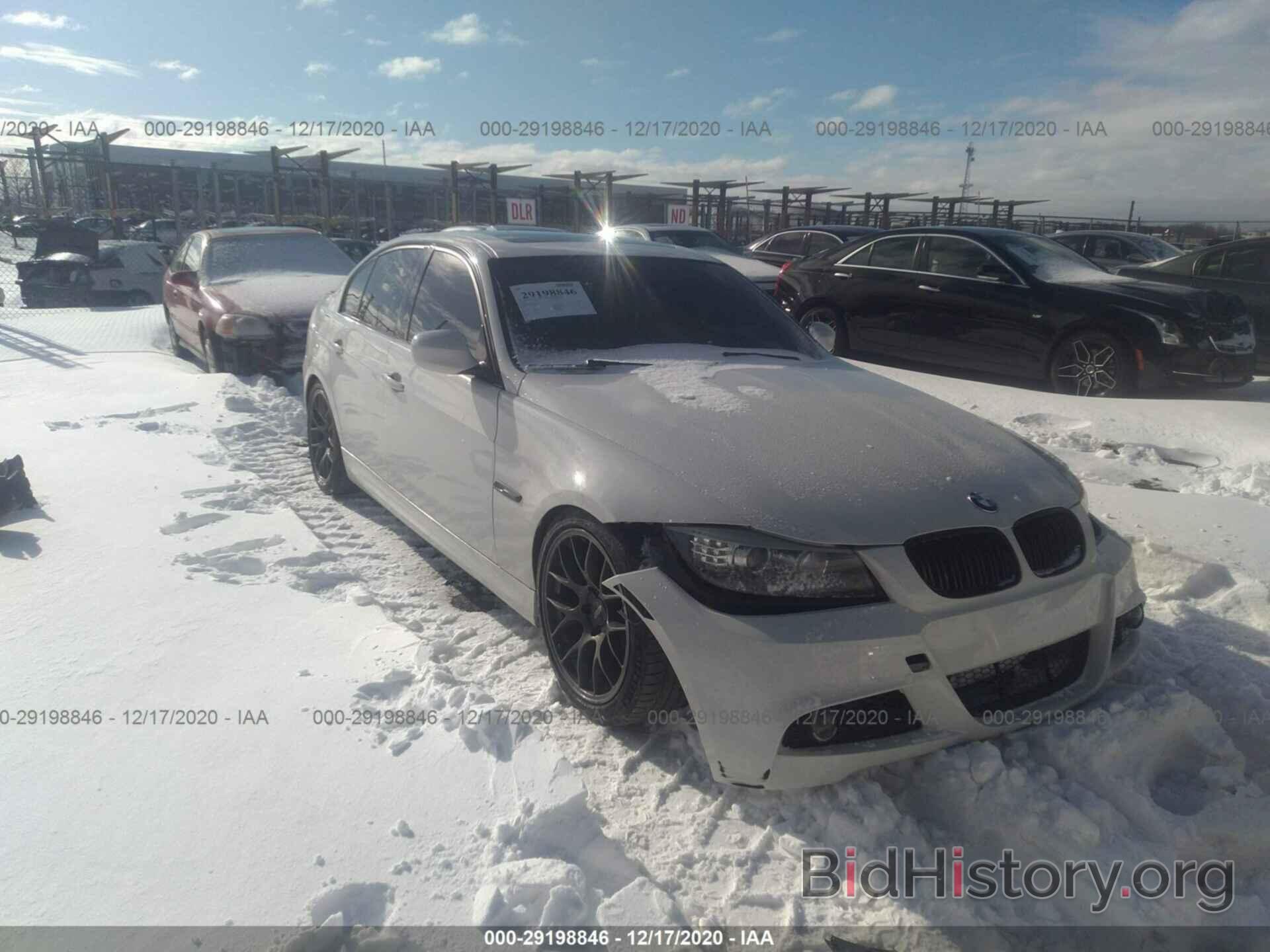 Фотография WBAPM5C51BE575959 - BMW 3 SERIES 2011