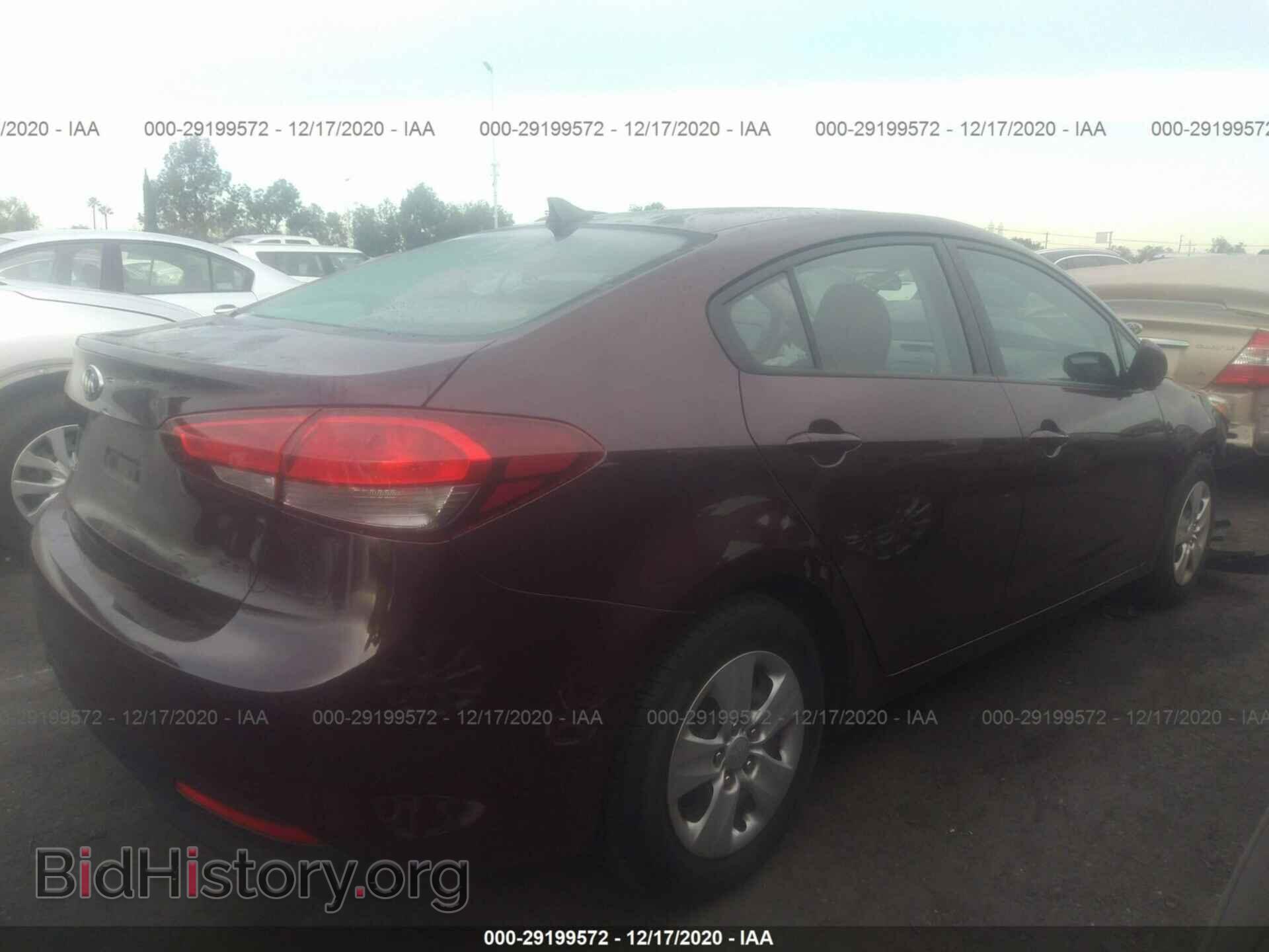 2017 KIA FORTE - VIN: 3KPFK4A77HE073943 - Фото 4