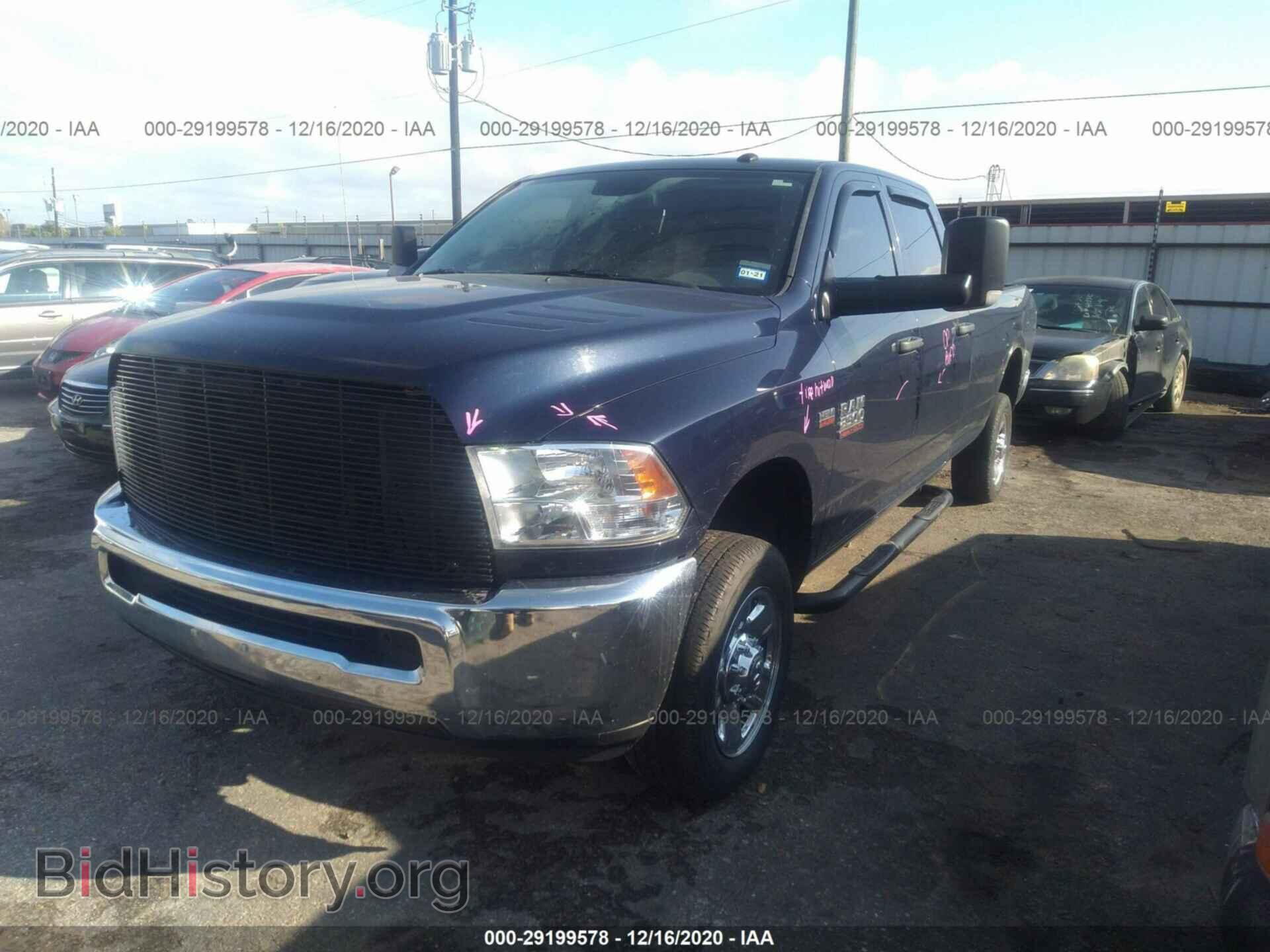 2017 RAM 2500 - VIN: 3C6UR5HJ7HG644904 - Фото 2