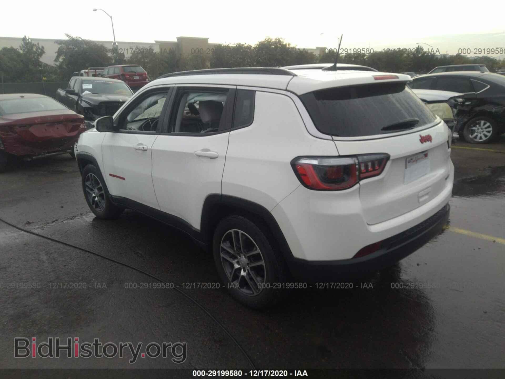 2019 JEEP COMPASS - VIN: 3C4NJCBB4KT843773 - Фото 3