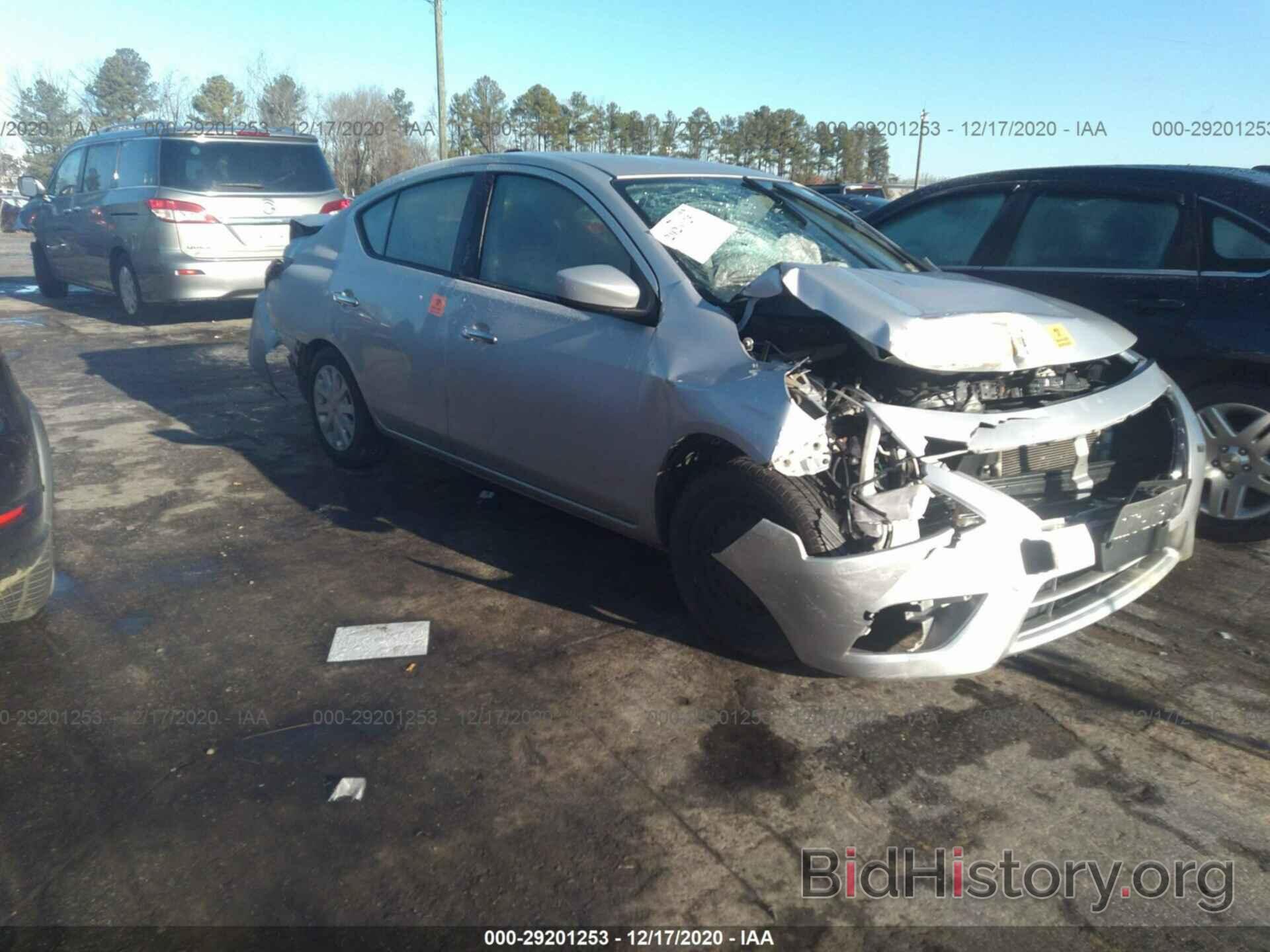 Photo 3N1CN7APXJL824730 - NISSAN VERSA SEDAN 2018