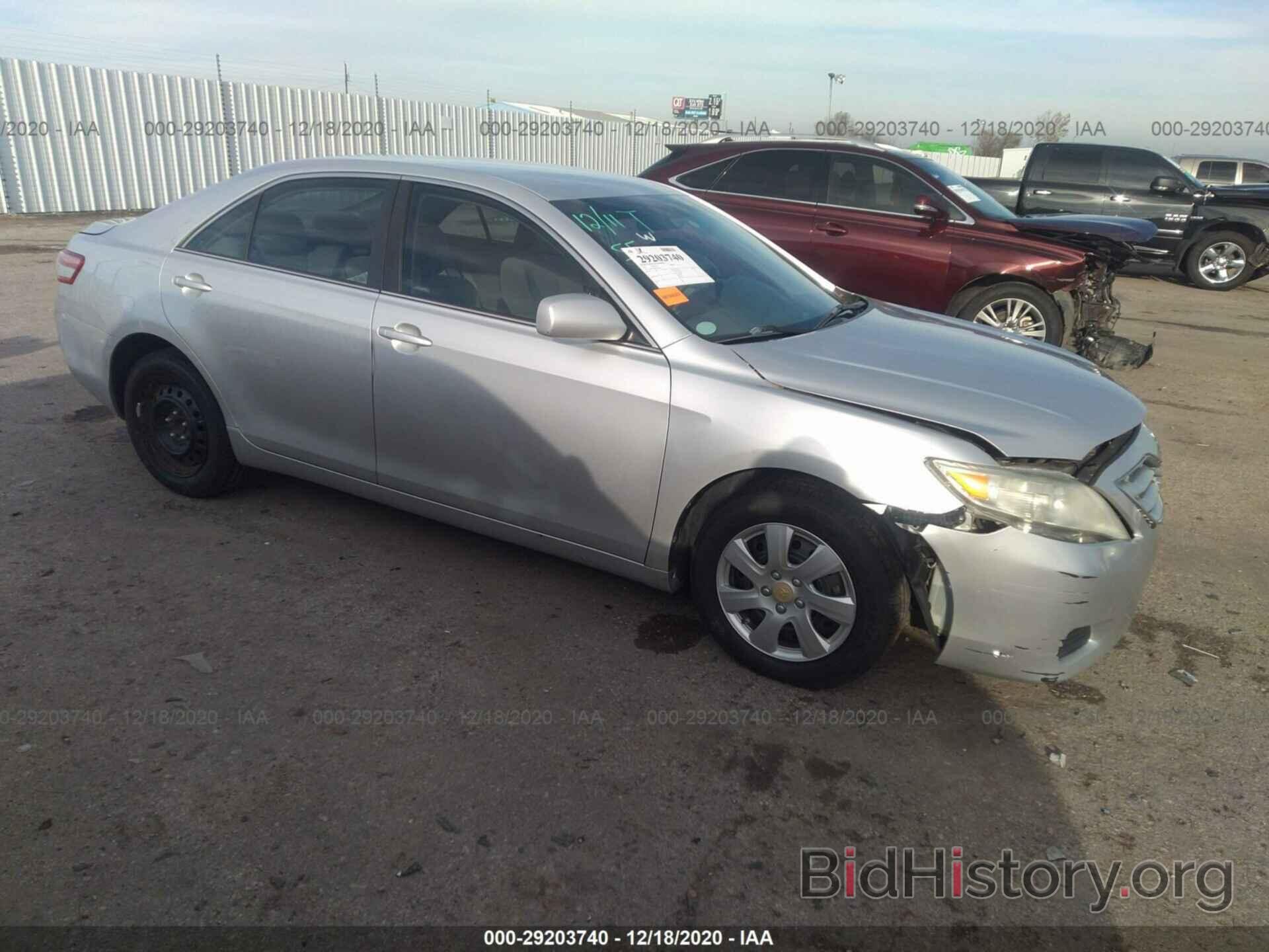 Photo 4T4BF3EK8BR180943 - TOYOTA CAMRY 2011