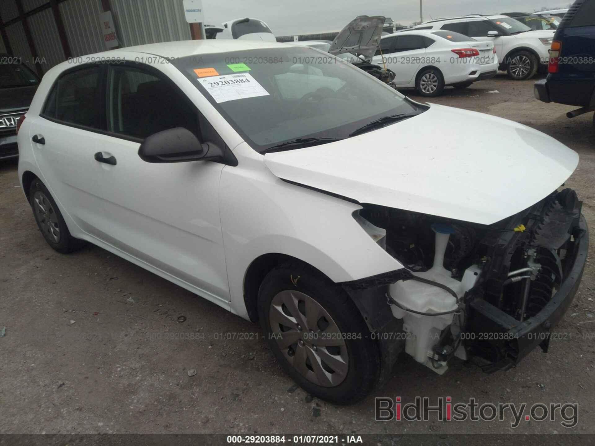 Photo 3KPA25AB0JE093820 - KIA RIO 5-DOOR 2018