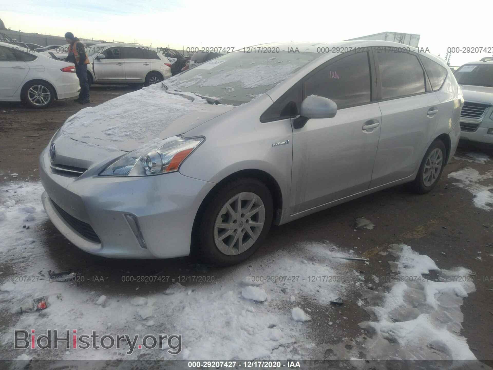2012 TOYOTA PRIUS V - VIN: JTDZN3EU1C3030889 - Фото 2