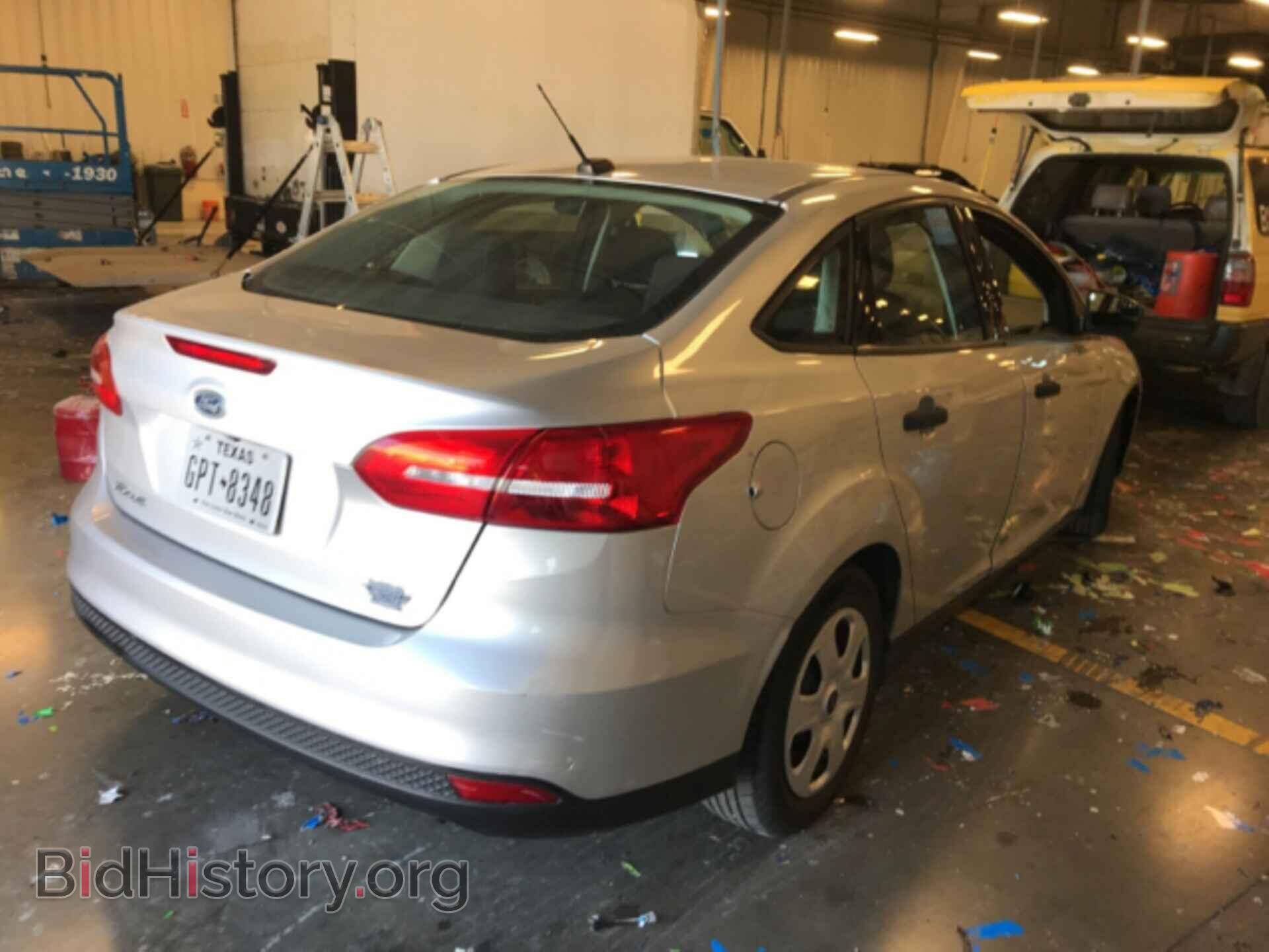 2016 FORD FOCUS - VIN: 1FADP3E26GL226096 - Фото 3