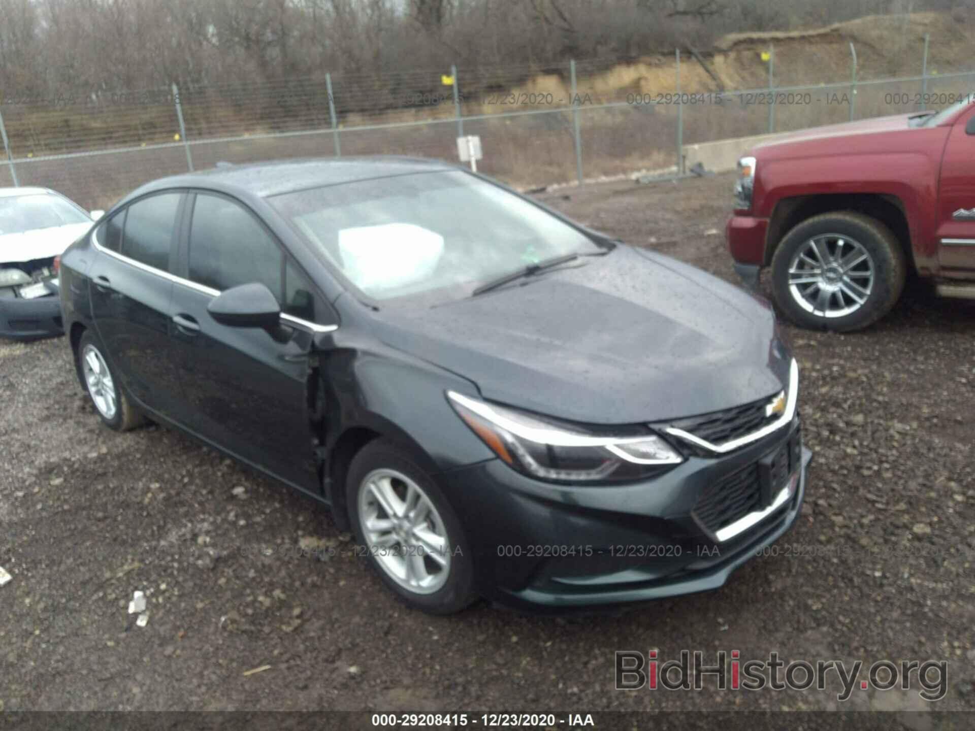 Photo 1G1BE5SM6J7216766 - CHEVROLET CRUZE 2018