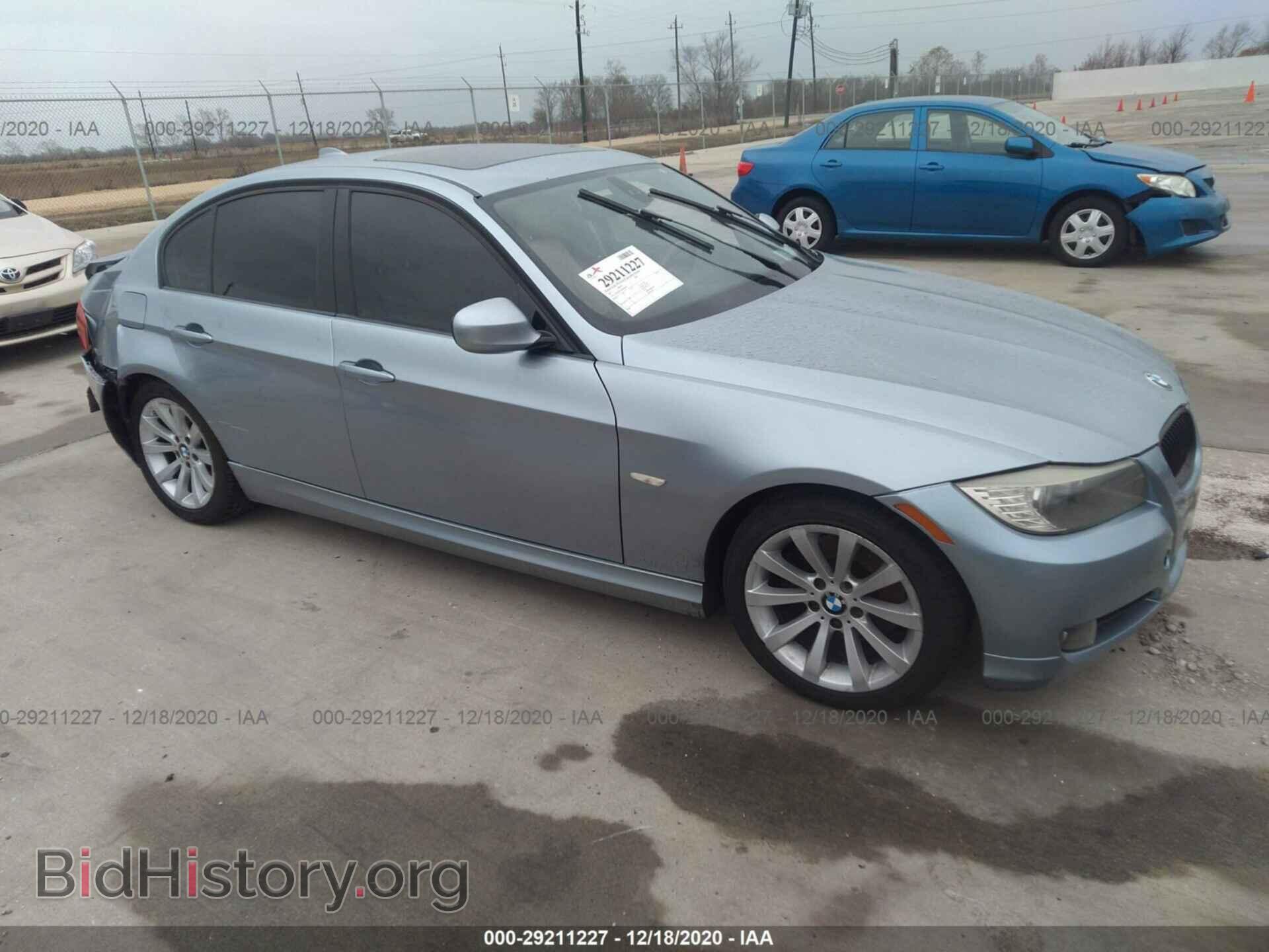 Photo WBAPH7C5XBE850471 - BMW 3 SERIES 2011
