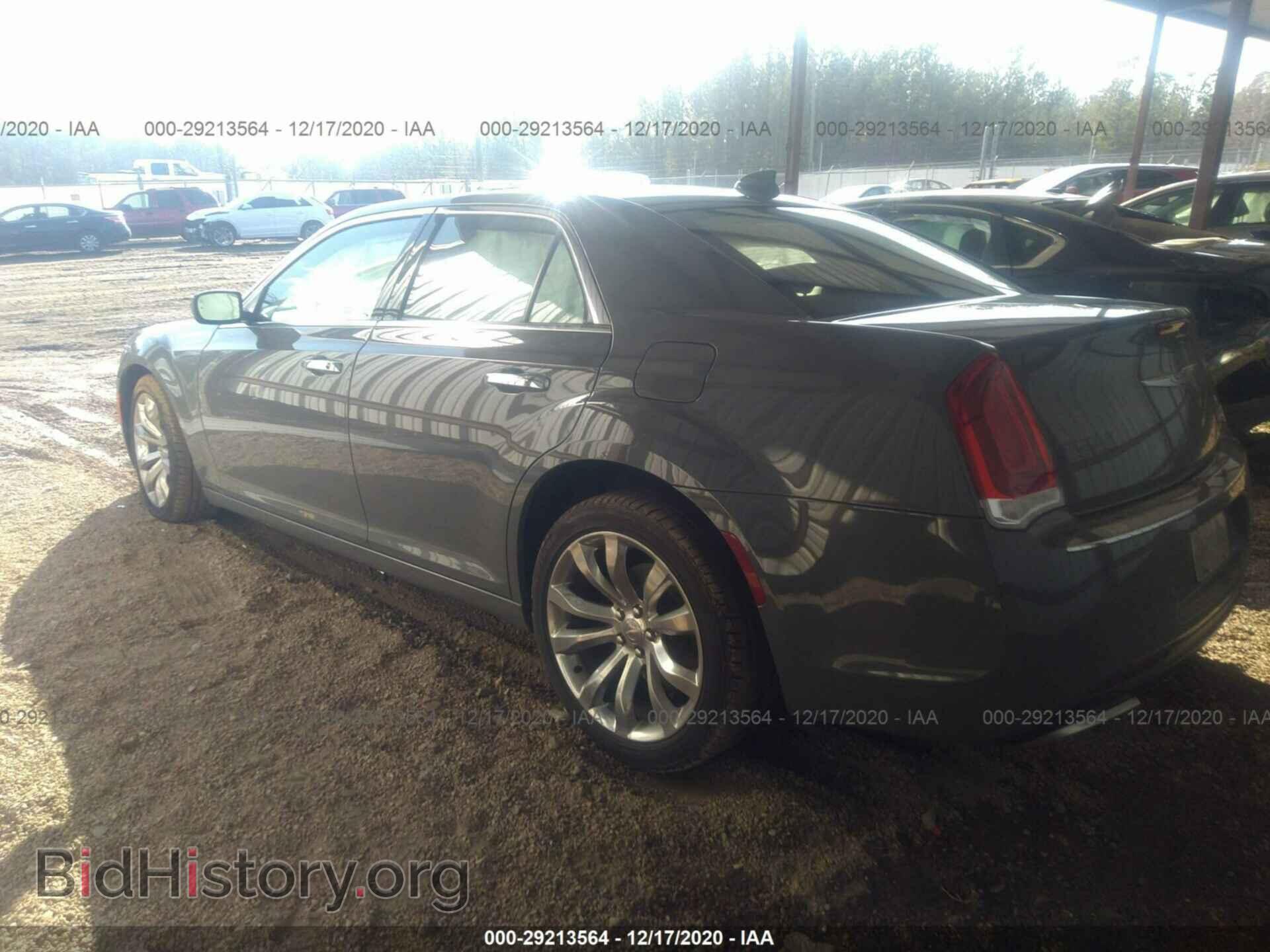 2019 CHRYSLER 300 - VIN: 2C3CCAEG6KH722592 - Photo 3