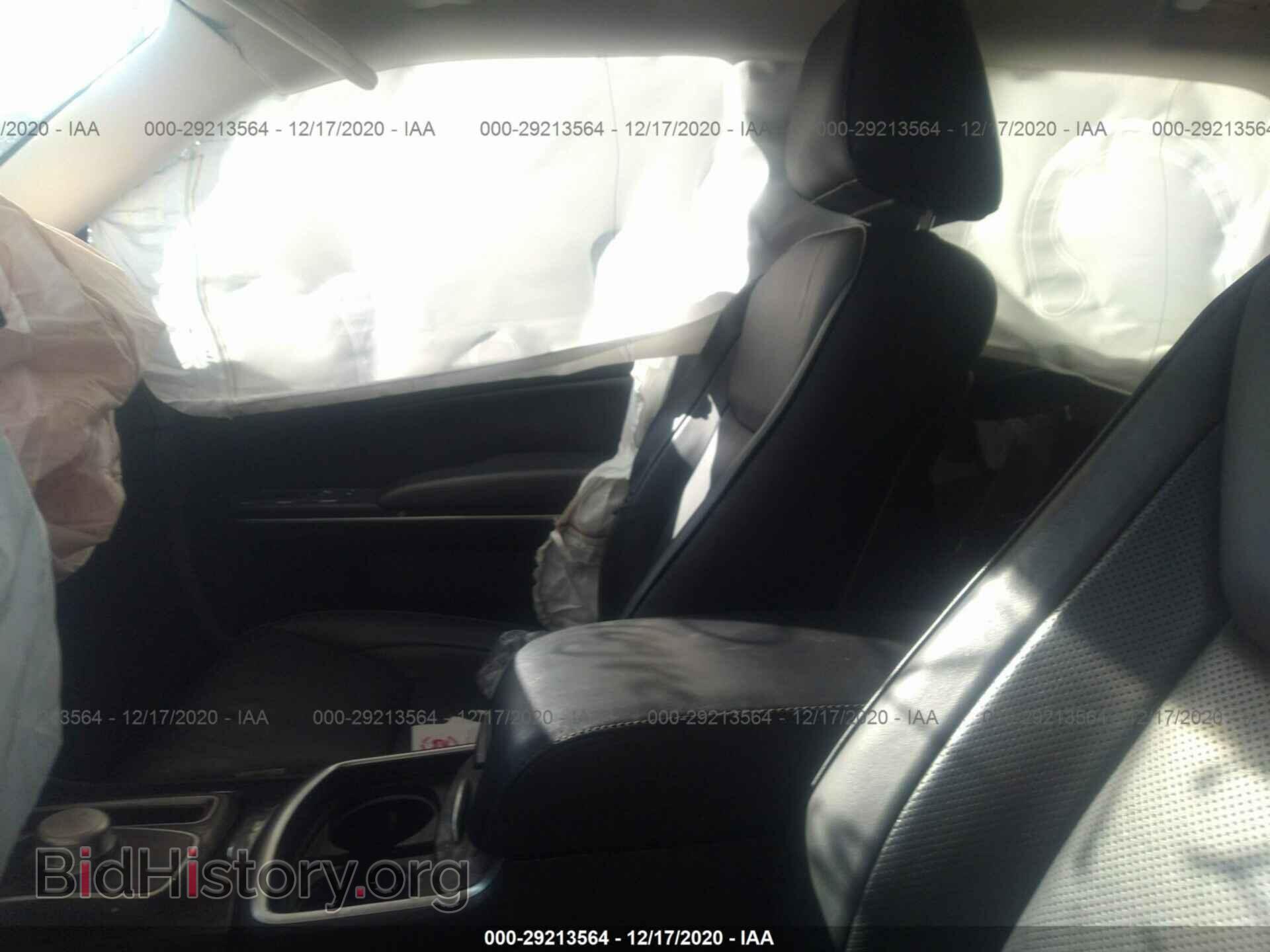 2019 CHRYSLER 300 - VIN: 2C3CCAEG6KH722592 - Photo 5