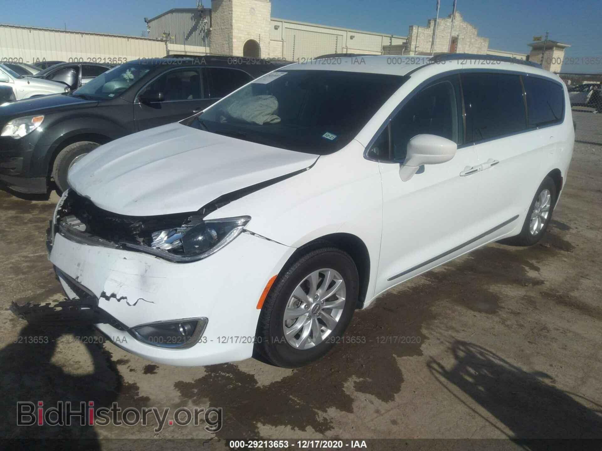 2019 CHRYSLER PACIFICA - VIN: 2C4RC1BGXKR537319 - Фото 2