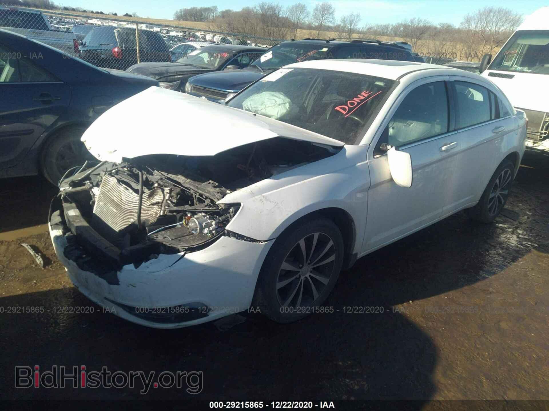 2013 CHRYSLER 200 - VIN: 1C3CCBCG1DN737410 - Photo 2