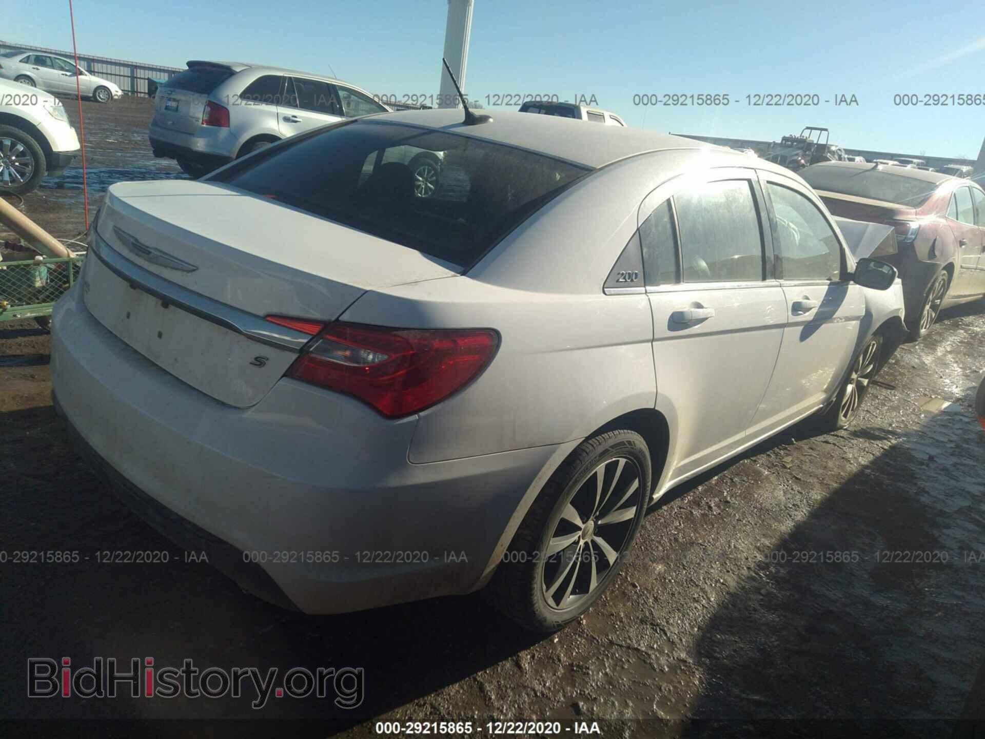 2013 CHRYSLER 200 - VIN: 1C3CCBCG1DN737410 - Photo 4