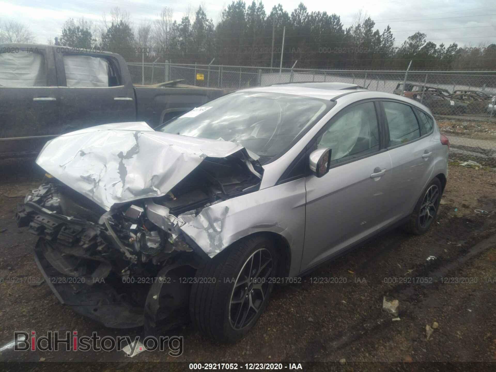 2017 FORD FOCUS - VIN: 1FADP3M2XHL337687 - Фото 2