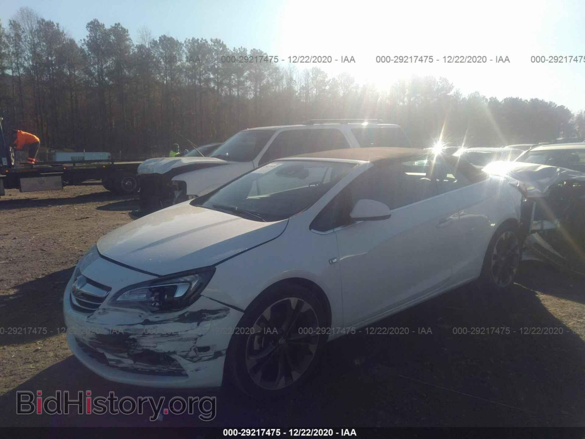 2017 BUICK CASCADA - VIN: W04WH3N54HG001349 - Фото 2