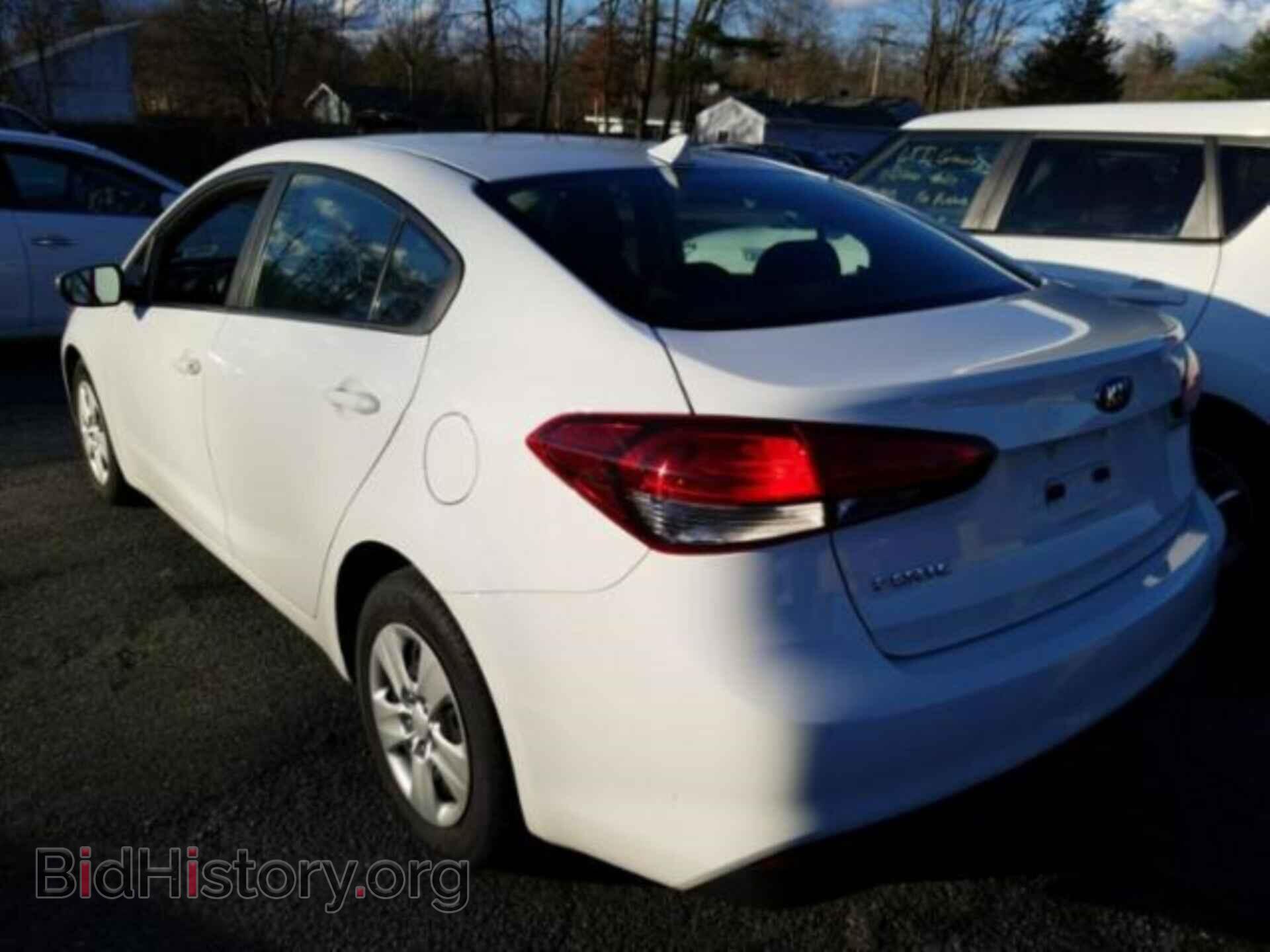 2017 KIA FORTE - VIN: 3KPFK4A76HE097019 - Photo 3