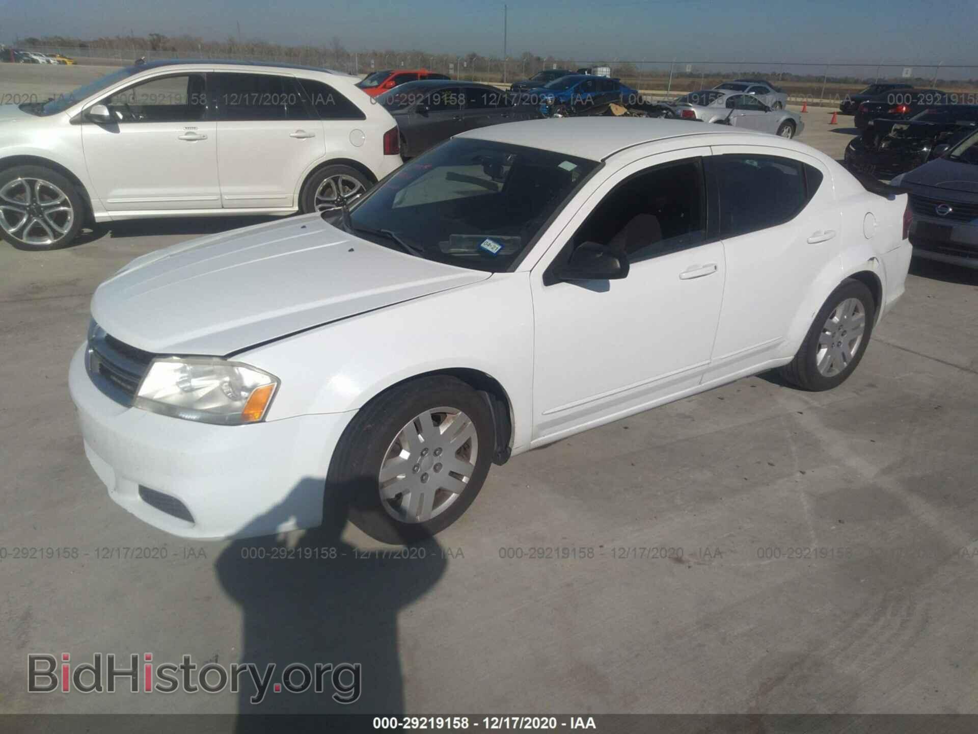 2011 DODGE AVENGER - VIN: 1B3BD4FB7BN586880 - Фото 2