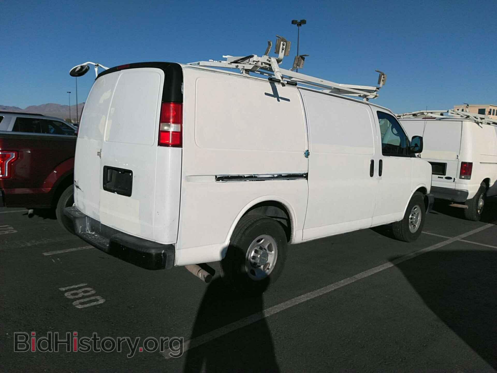 2010 CHEVROLET EXPRESS CARGO VAN - VIN: 1GCZGFBA8A1154740 - Photo 3