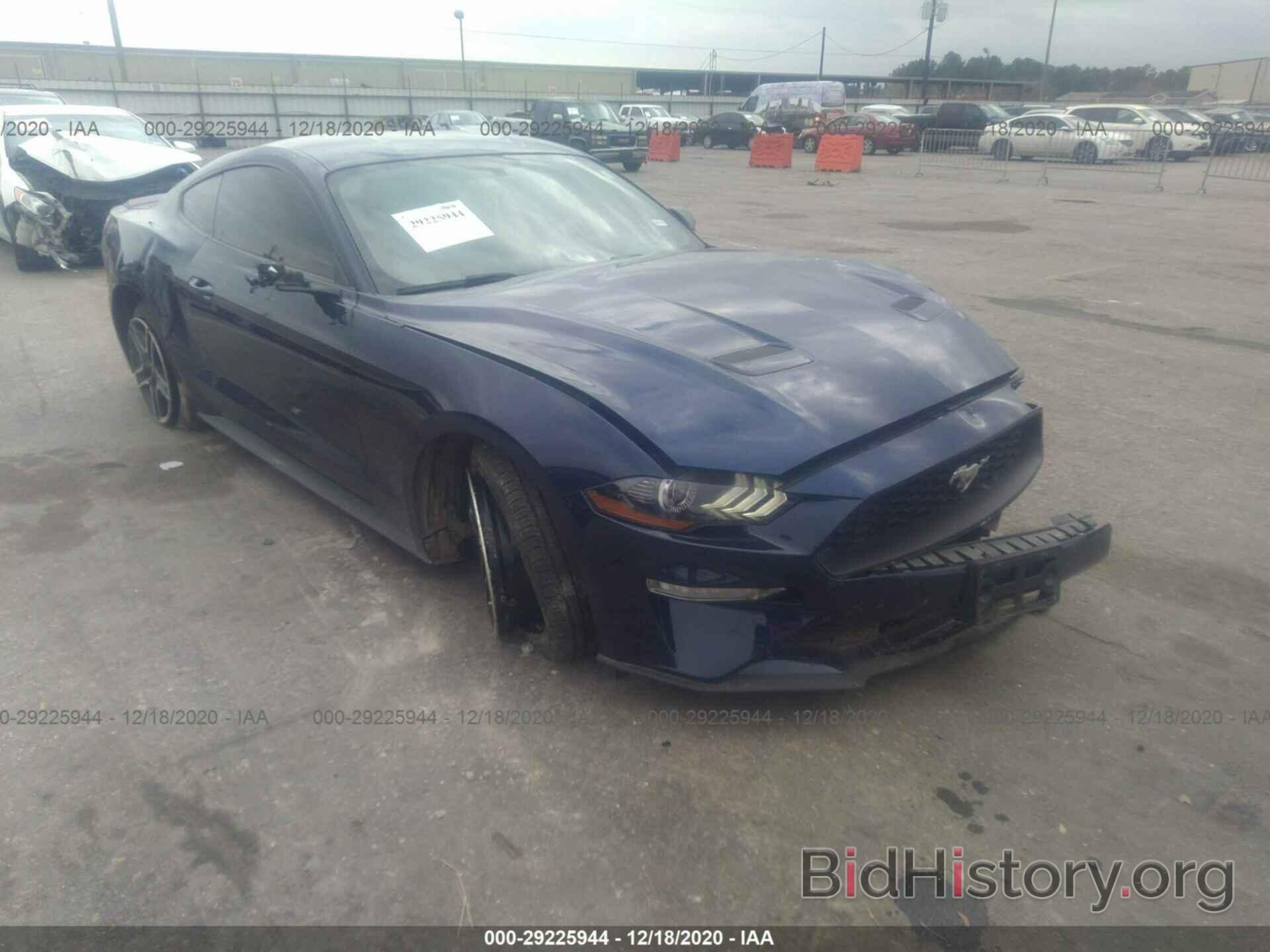 Photo 1FA6P8TH6J5184179 - FORD MUSTANG 2018