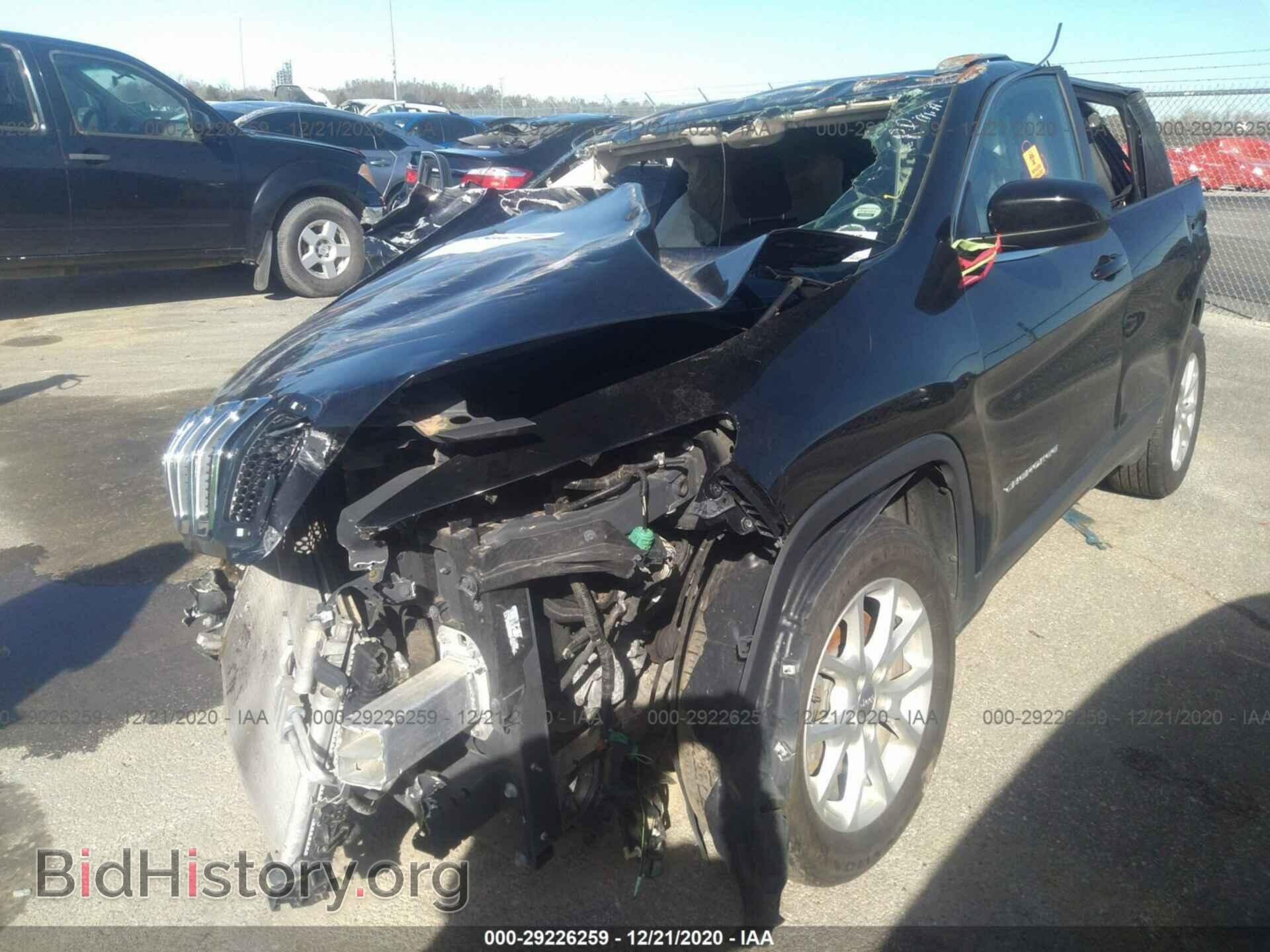 2018 JEEP CHEROKEE - VIN: 1C4PJLLB8JD537963 - Фото 2