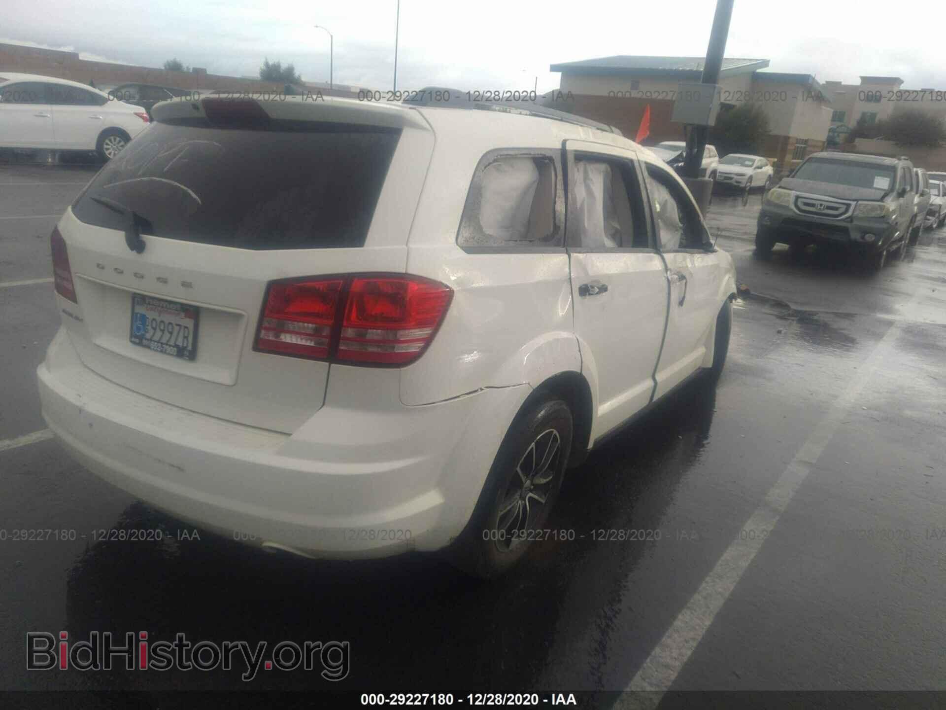 2018 DODGE JOURNEY - VIN: 3C4PDCAB1JT534679 - Фото 4