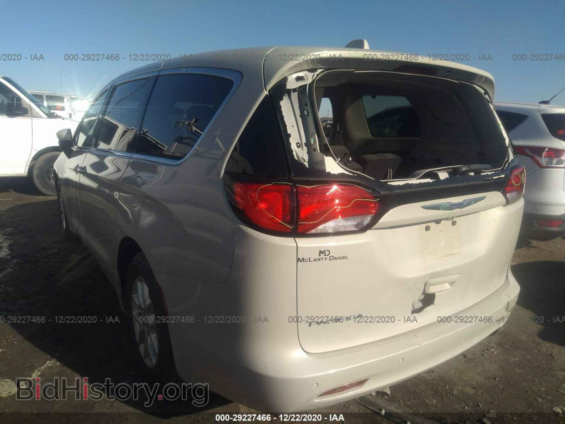 2017 CHRYSLER PACIFICA - VIN: 2C4RC1CG2HR744326 - Photo 3