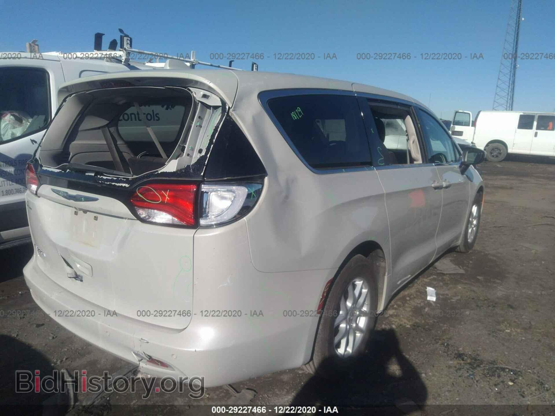 2017 CHRYSLER PACIFICA - VIN: 2C4RC1CG2HR744326 - Photo 4