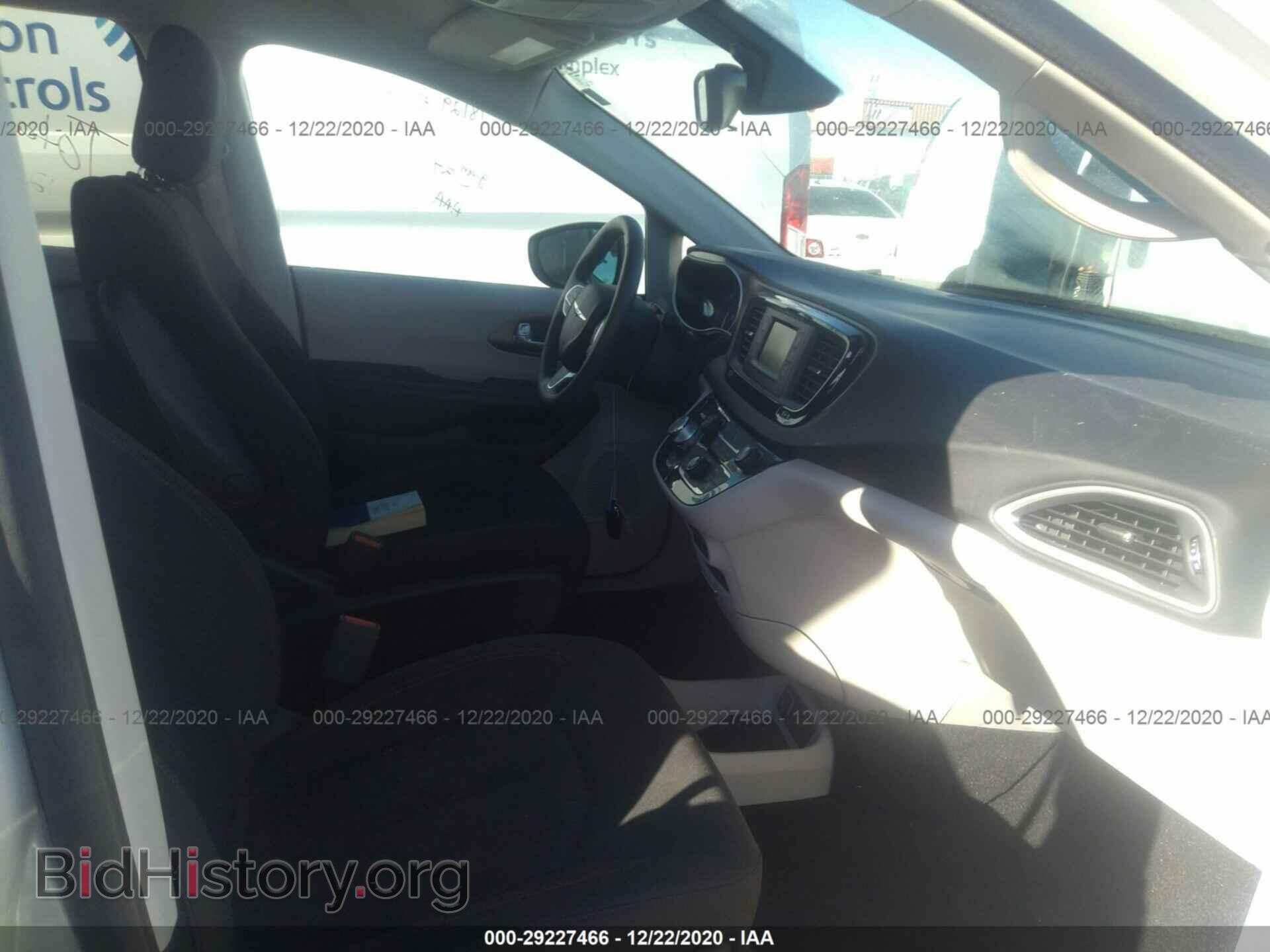 2017 CHRYSLER PACIFICA - VIN: 2C4RC1CG2HR744326 - Photo 5