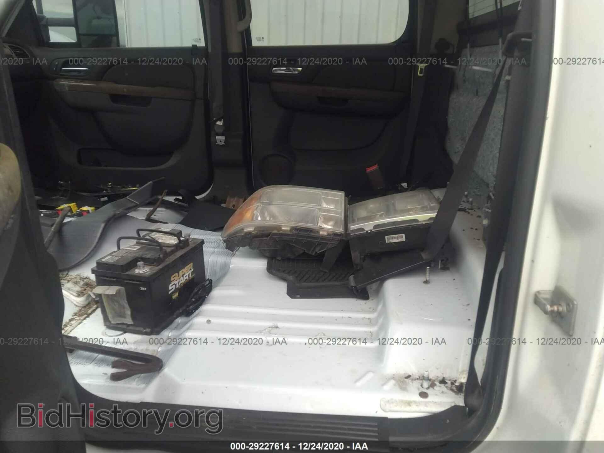 2011 GMC SIERRA 2500HD - VIN: 1GT121E83BF229436 - Фото 8