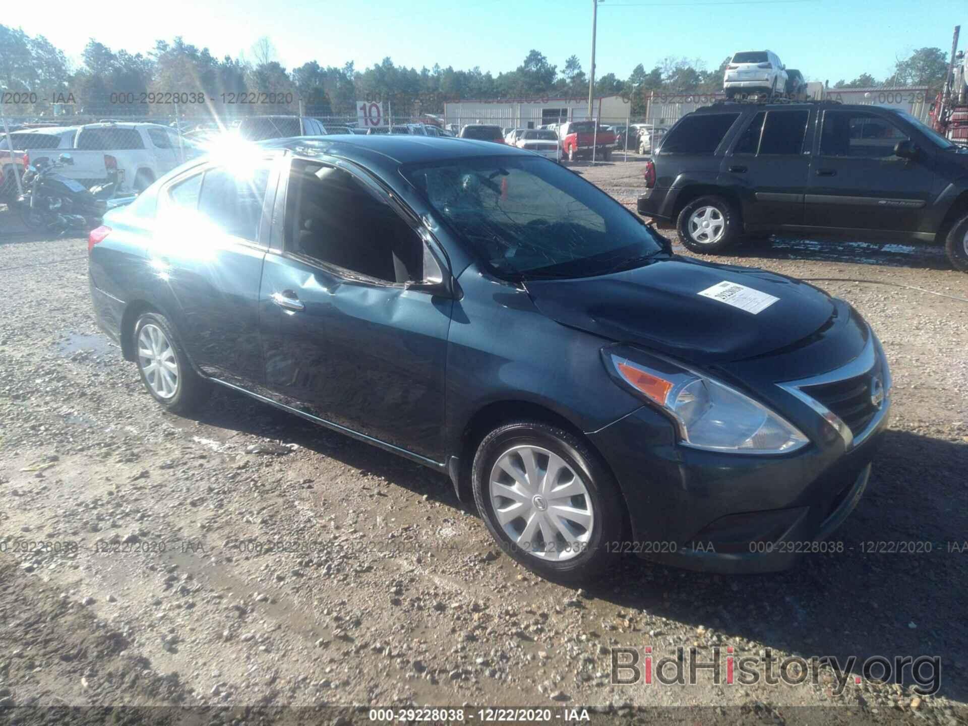 Photo 3N1CN7AP2HL849261 - NISSAN VERSA SEDAN 2017