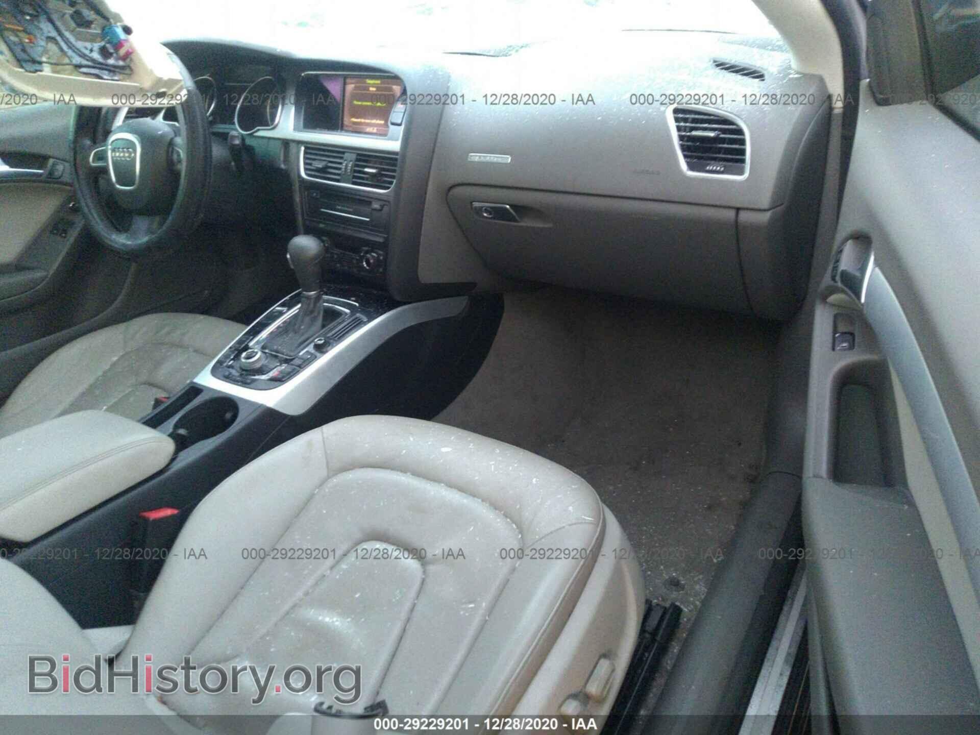 2011 AUDI A5 - VIN: WAULFAFR0BA063164 - Фото 5